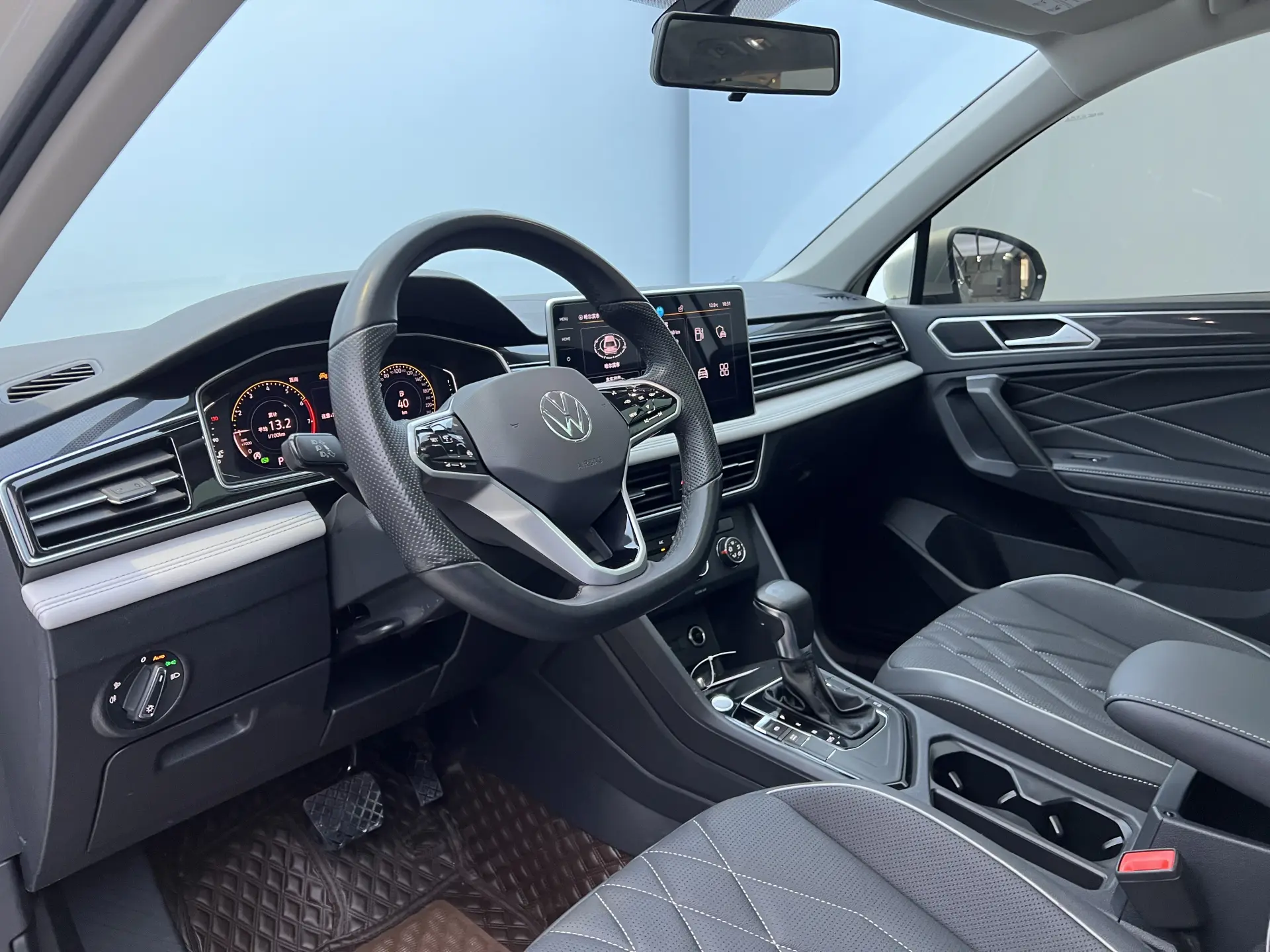 Volkswagen Tiguan L, 2022 9