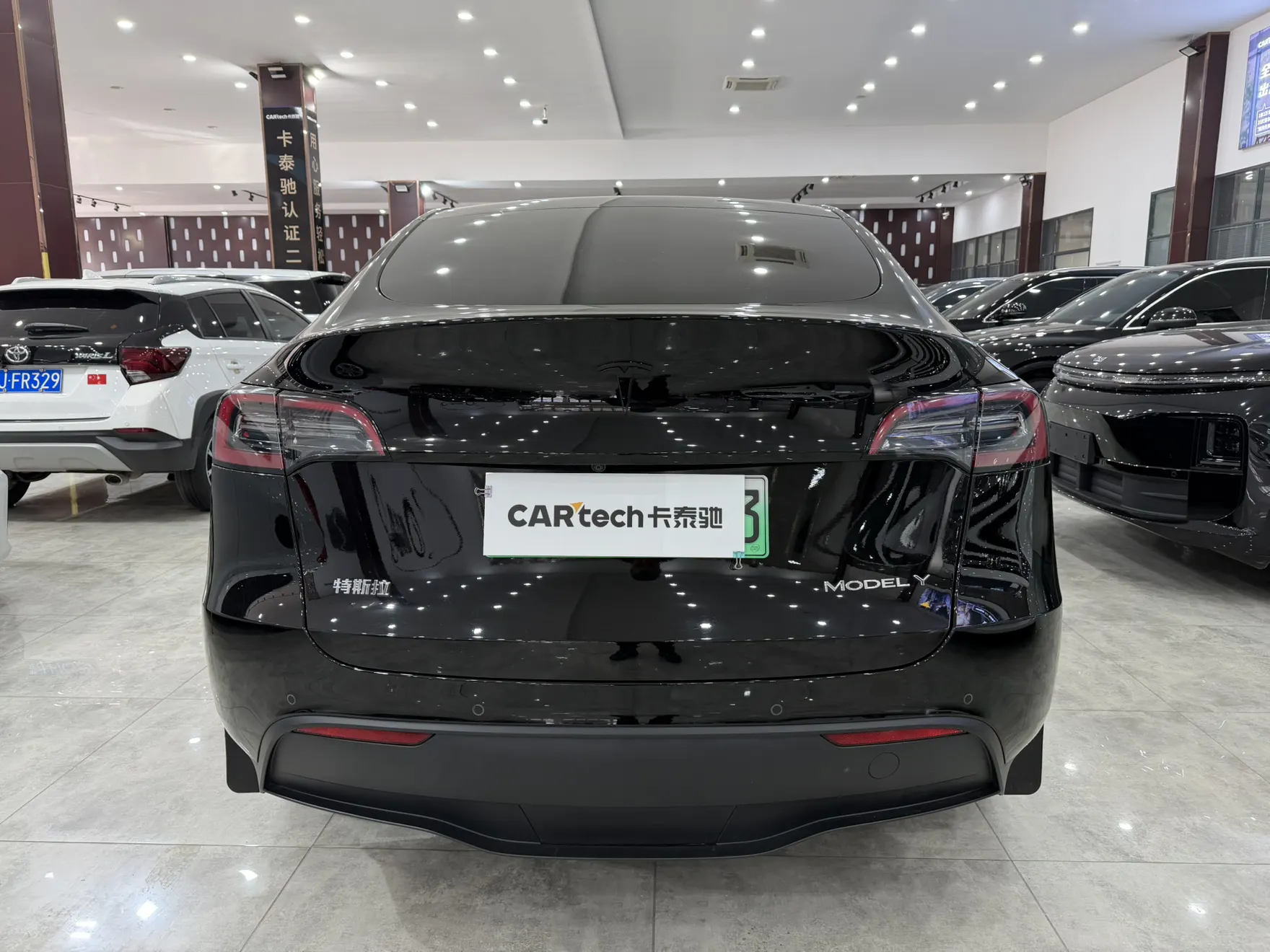 Tesla Model Y, 2022 все фото