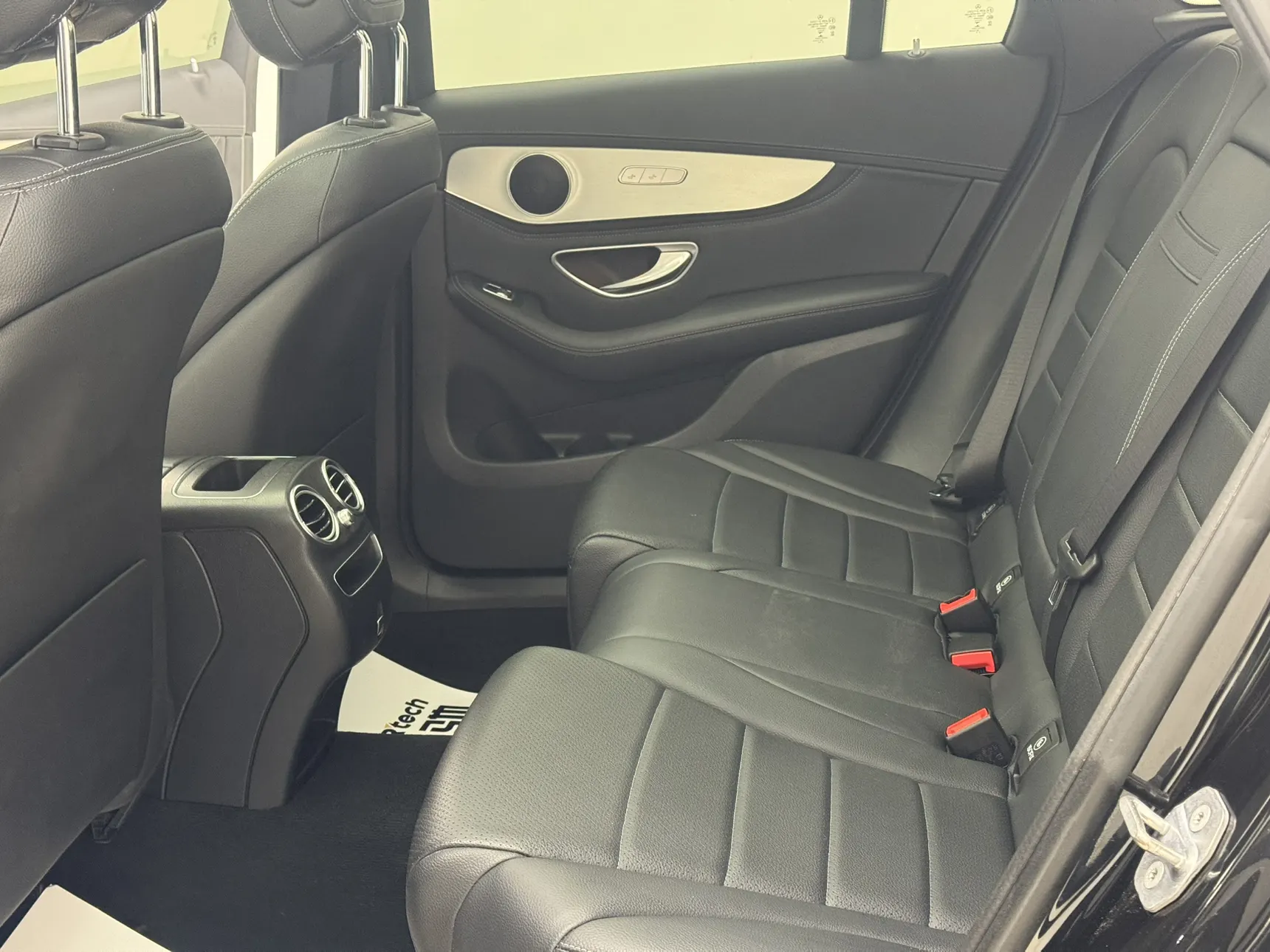Mercedes-Benz GLC 260 L, 2019 19
