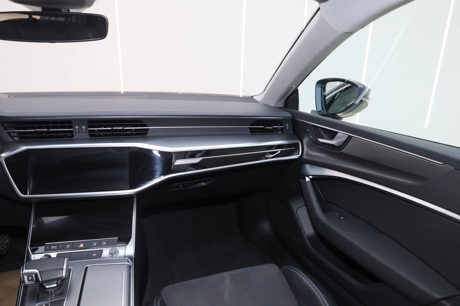 Audi A7L 45 TFSI, 2024 15