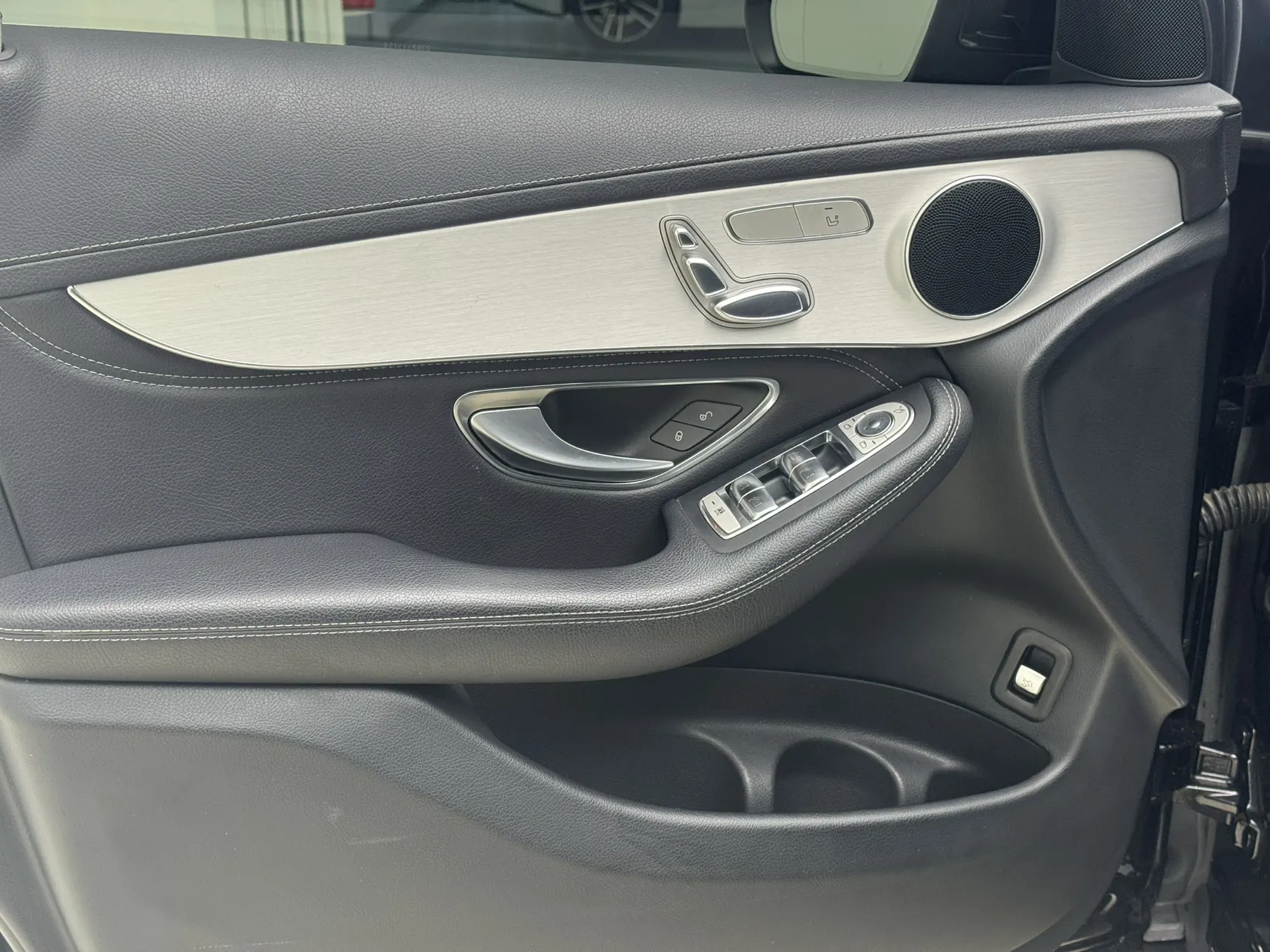 Mercedes-Benz GLC 260 L, 2019 13