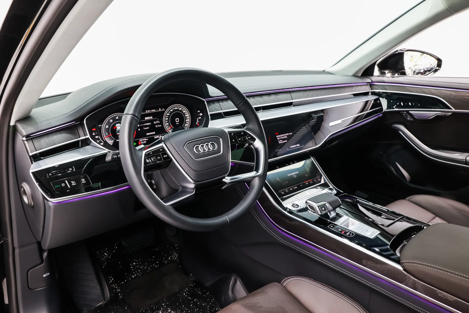 Audi A8L 50 TFSI, 2024 18