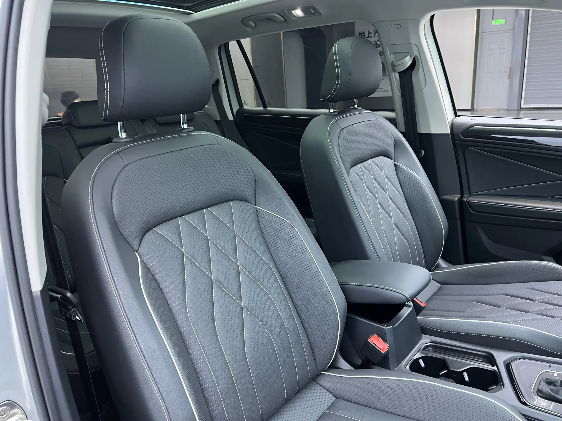 Volkswagen Tiguan L, 2022 21