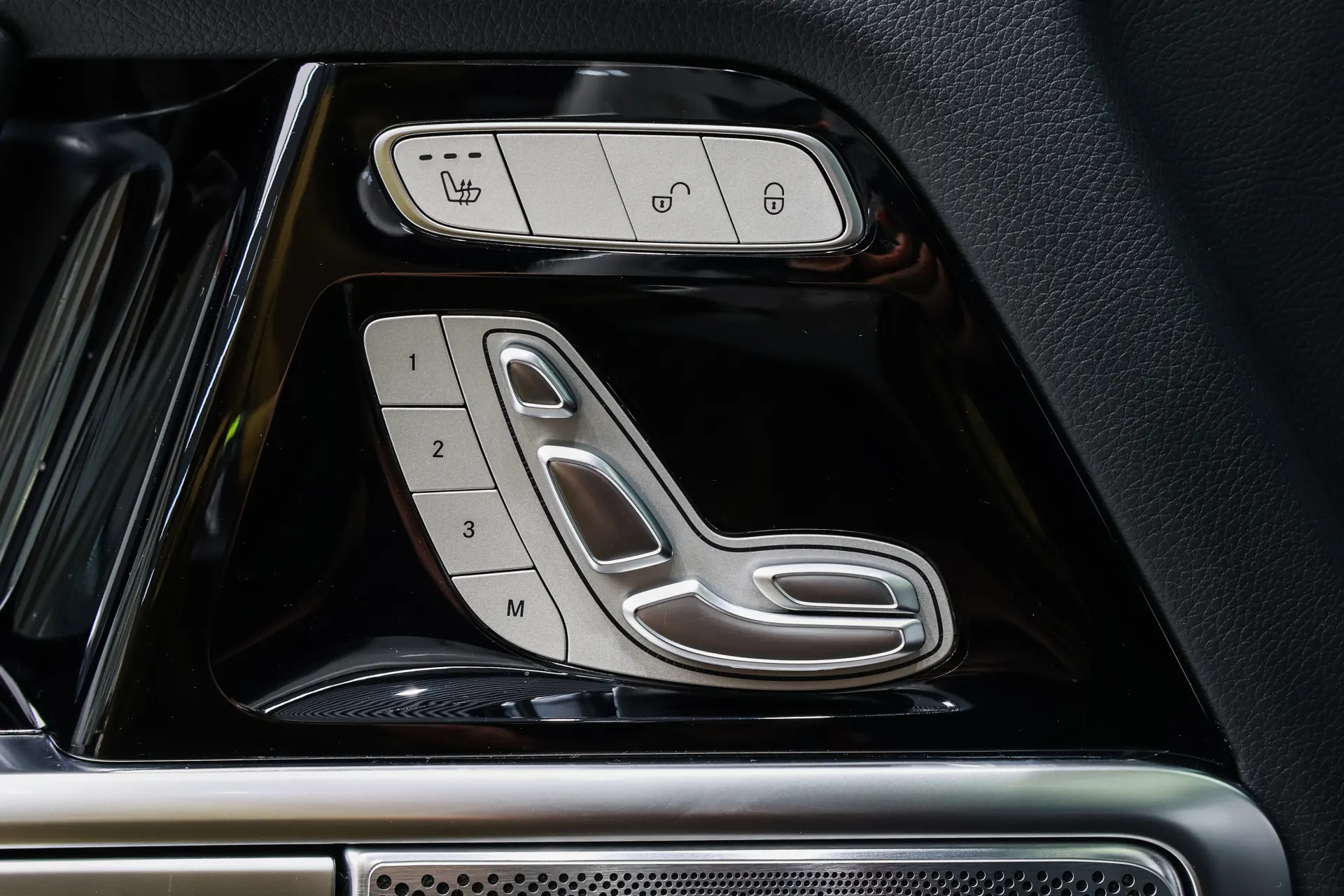 Mercedes-Benz G 400 d, 2024 23
