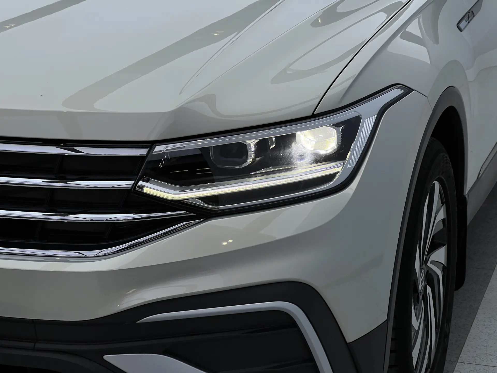 Volkswagen Tiguan L, 2022 все фото