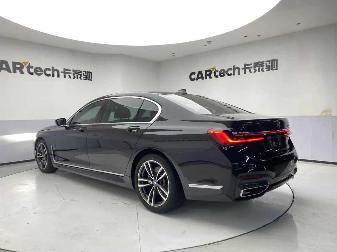 BMW 730Li, 2022 7