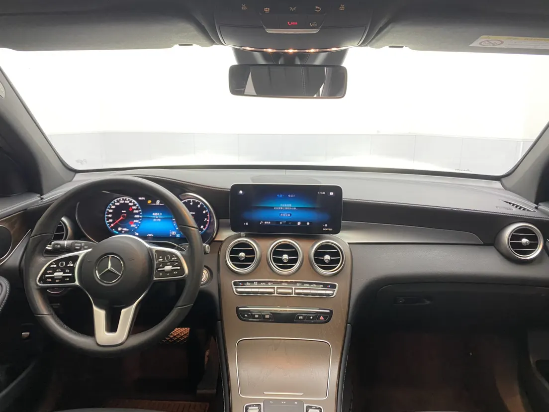 Mercedes-Benz GLC 300 L, 2020 13