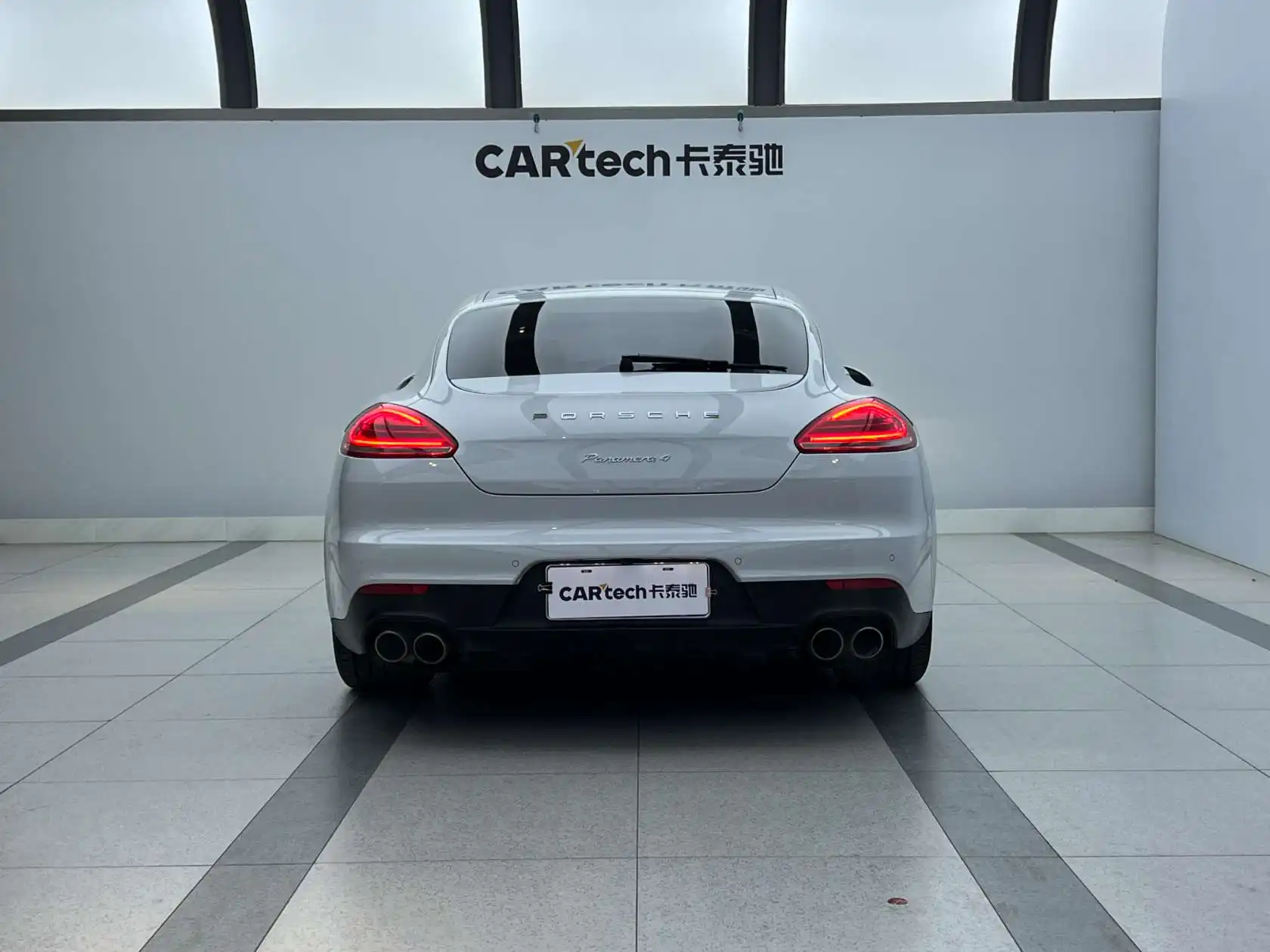 Porsche Panamera, 2016 3
