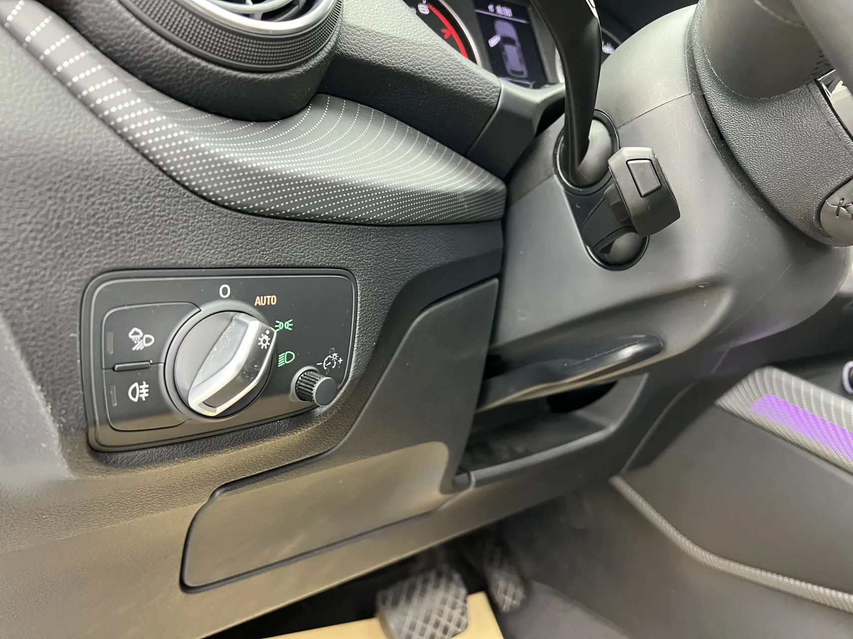 Audi Q2L 35 TFSI, 2021 28