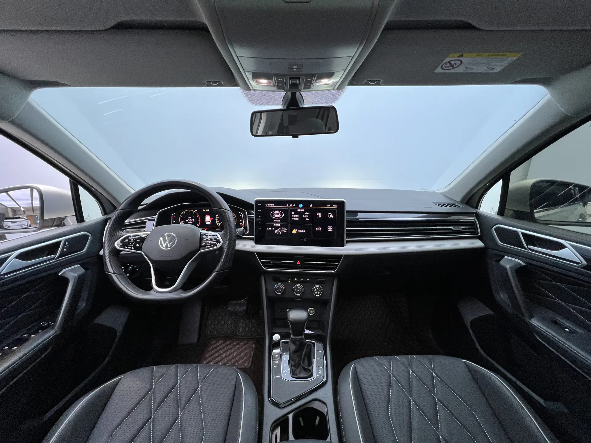 Volkswagen Tiguan L, 2022 23