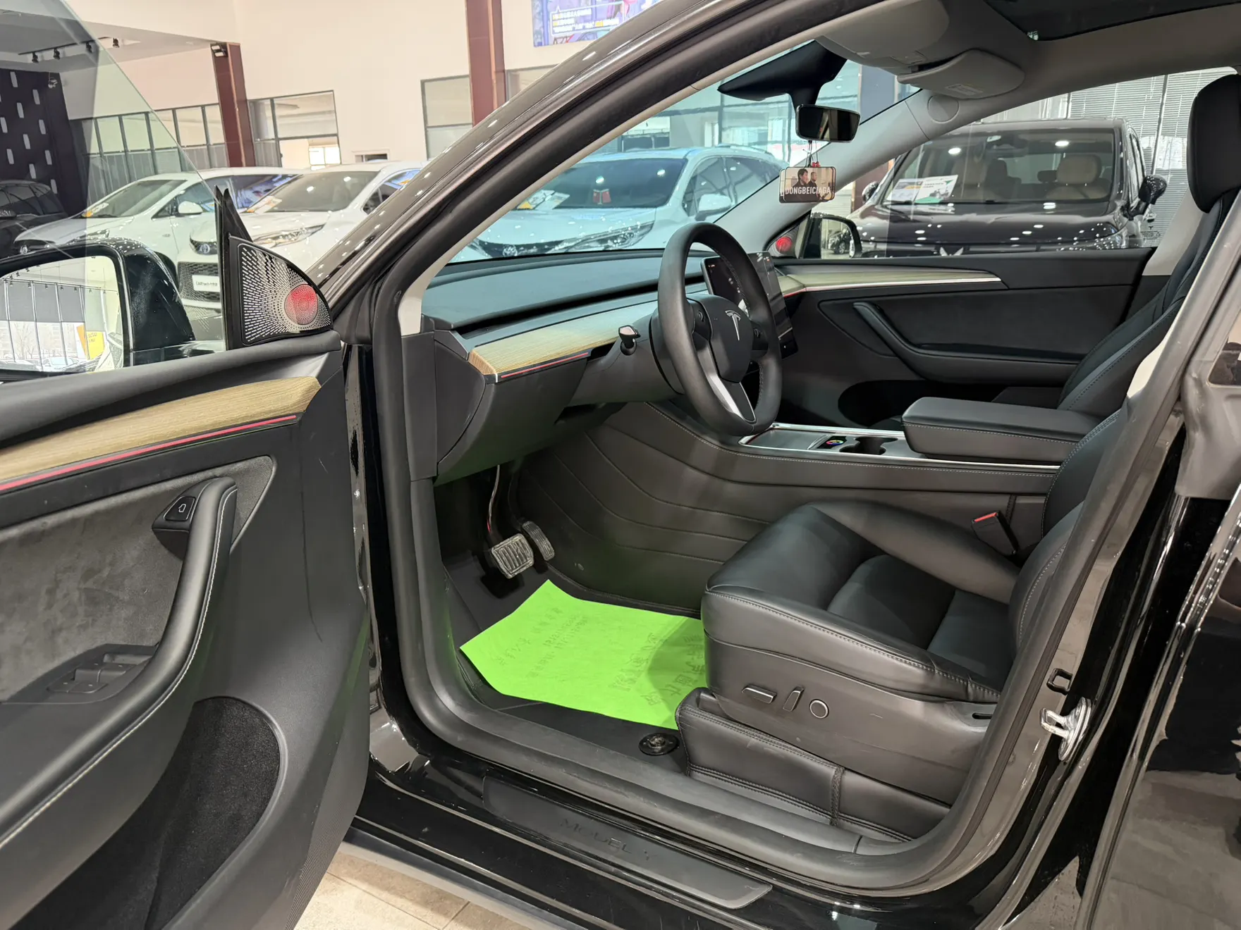 Tesla Model Y, 2021 8