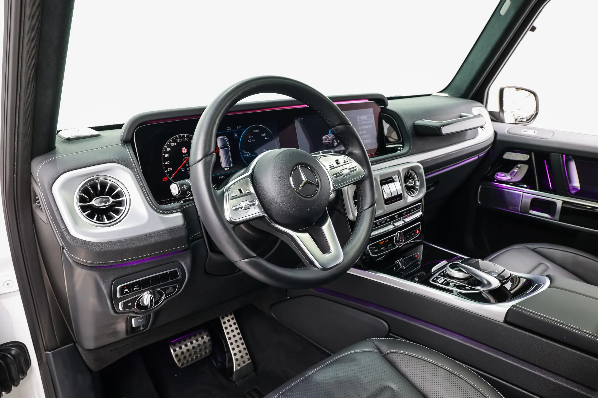 Mercedes-Benz G 400 d, 2024 27