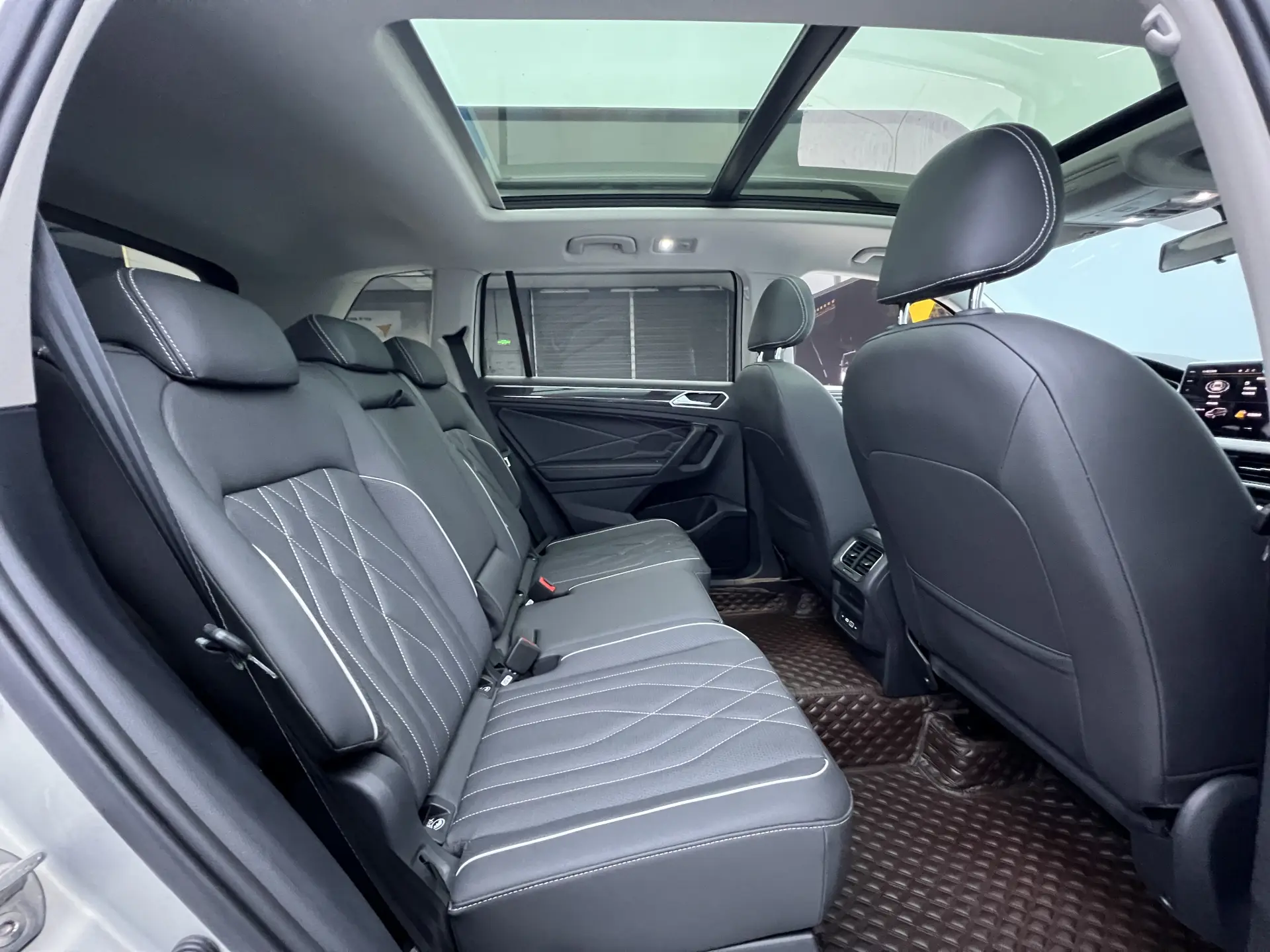 Volkswagen Tiguan L, 2022 17