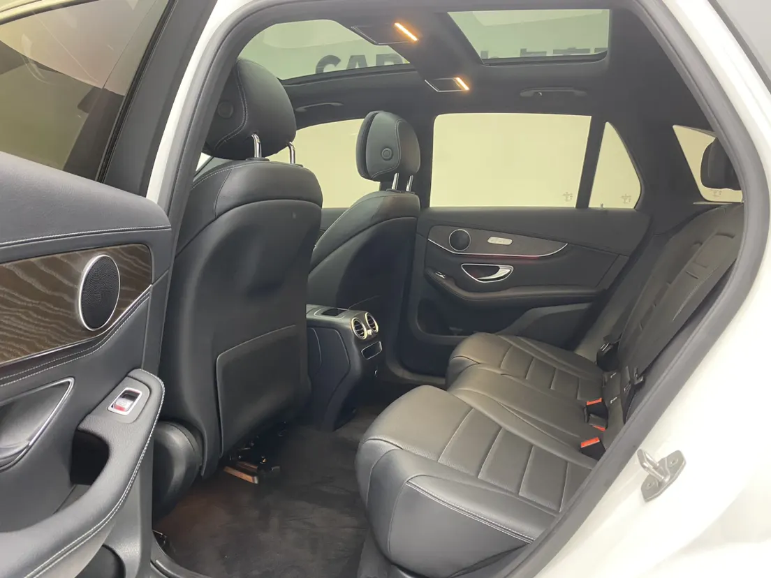 Mercedes-Benz GLC 300 L, 2020 19