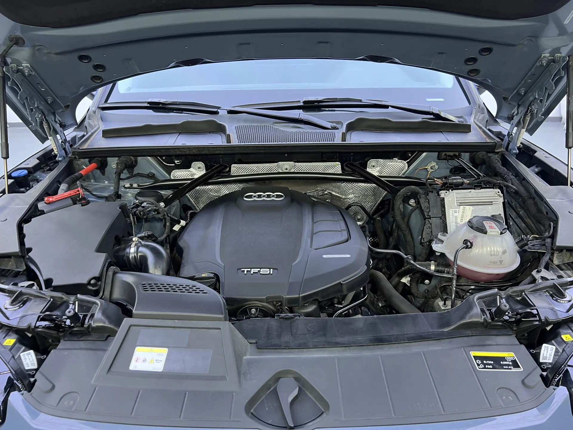 Audi Q5L 40, 2022 3