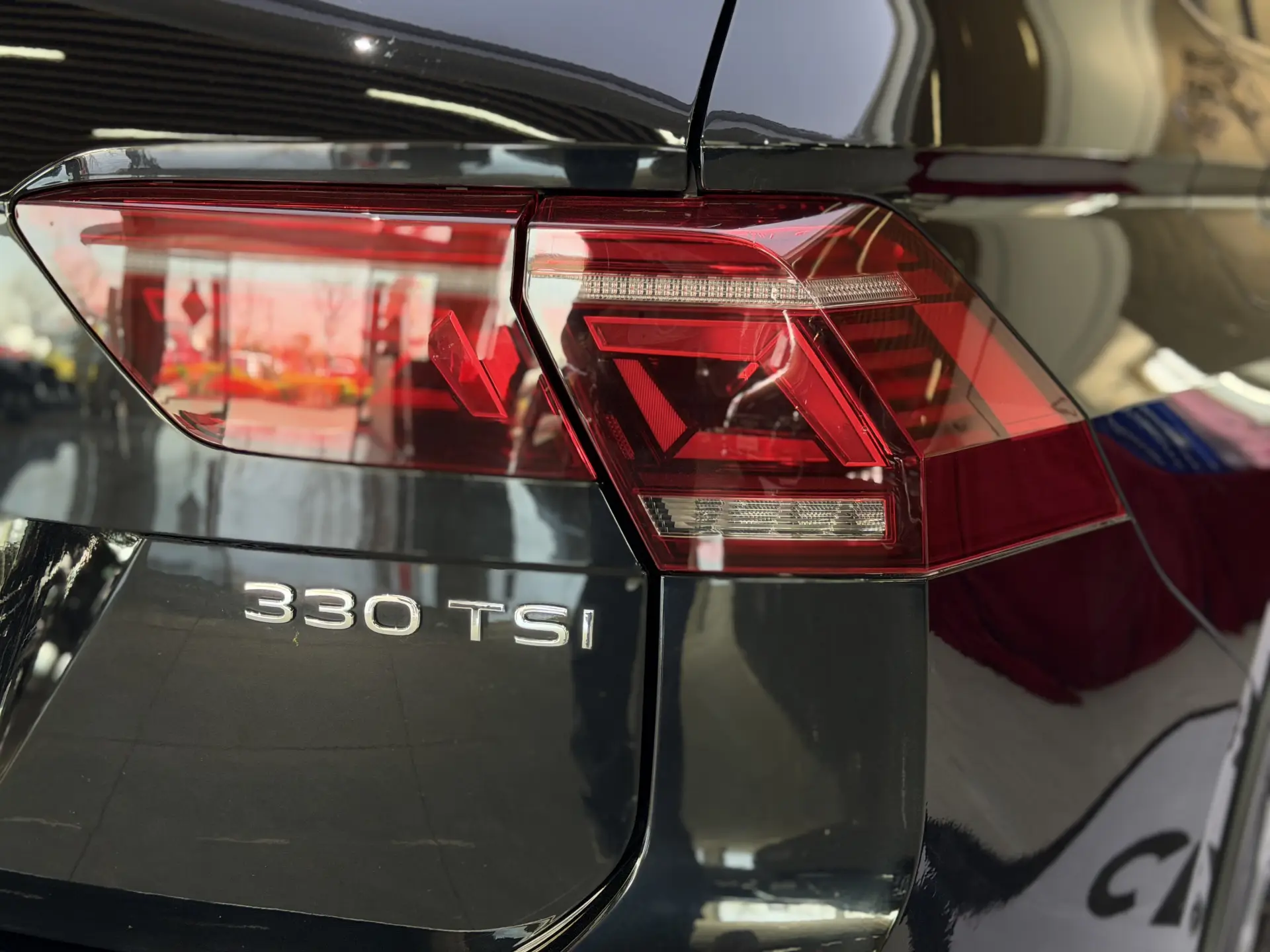 Volkswagen Tiguan L, 2023 10