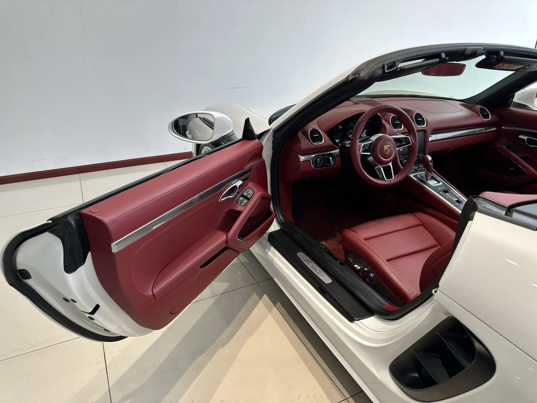 Porsche Boxster, 2023 24