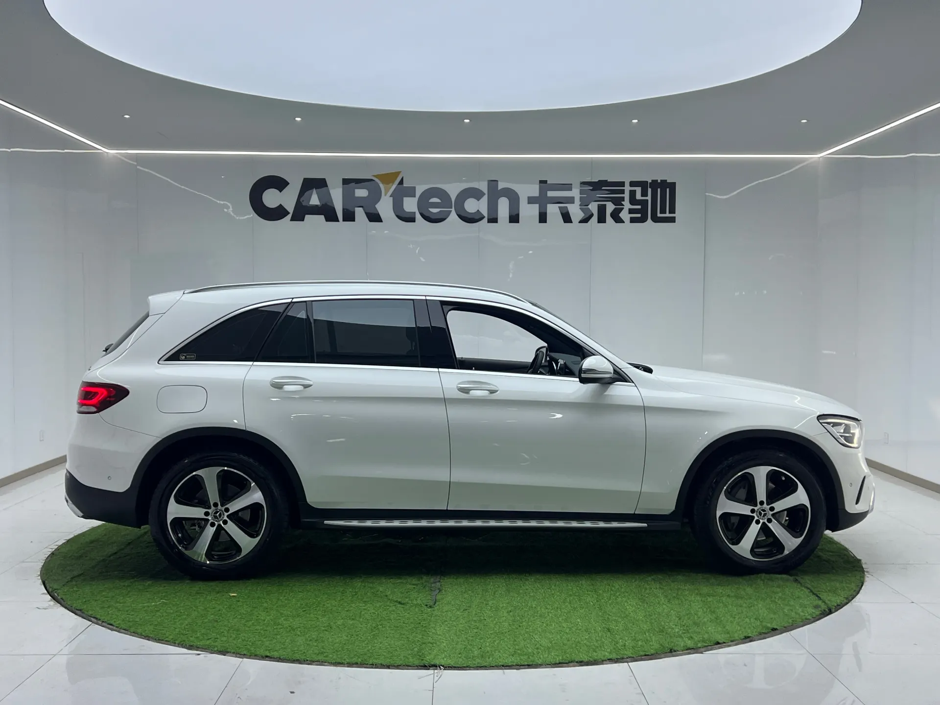 Mercedes-Benz GLC 260 L, 2022 25