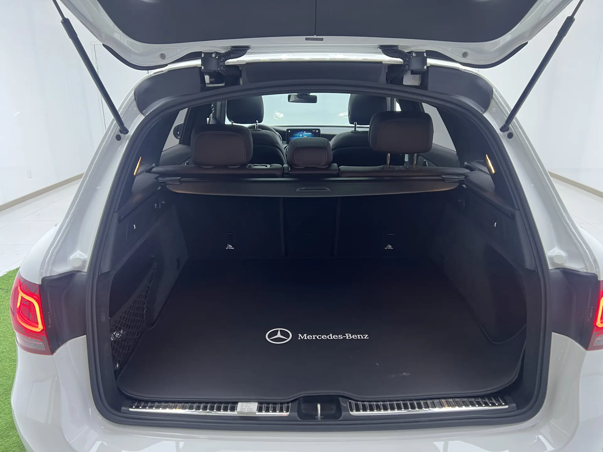 Mercedes-Benz GLC 260 L, 2022 7