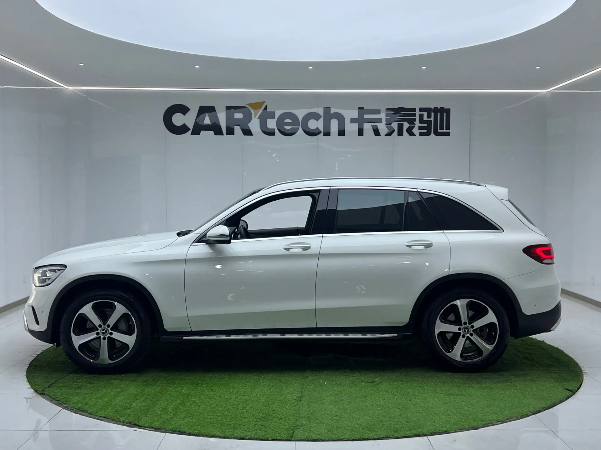 Mercedes-Benz GLC 260 L, 2022 22