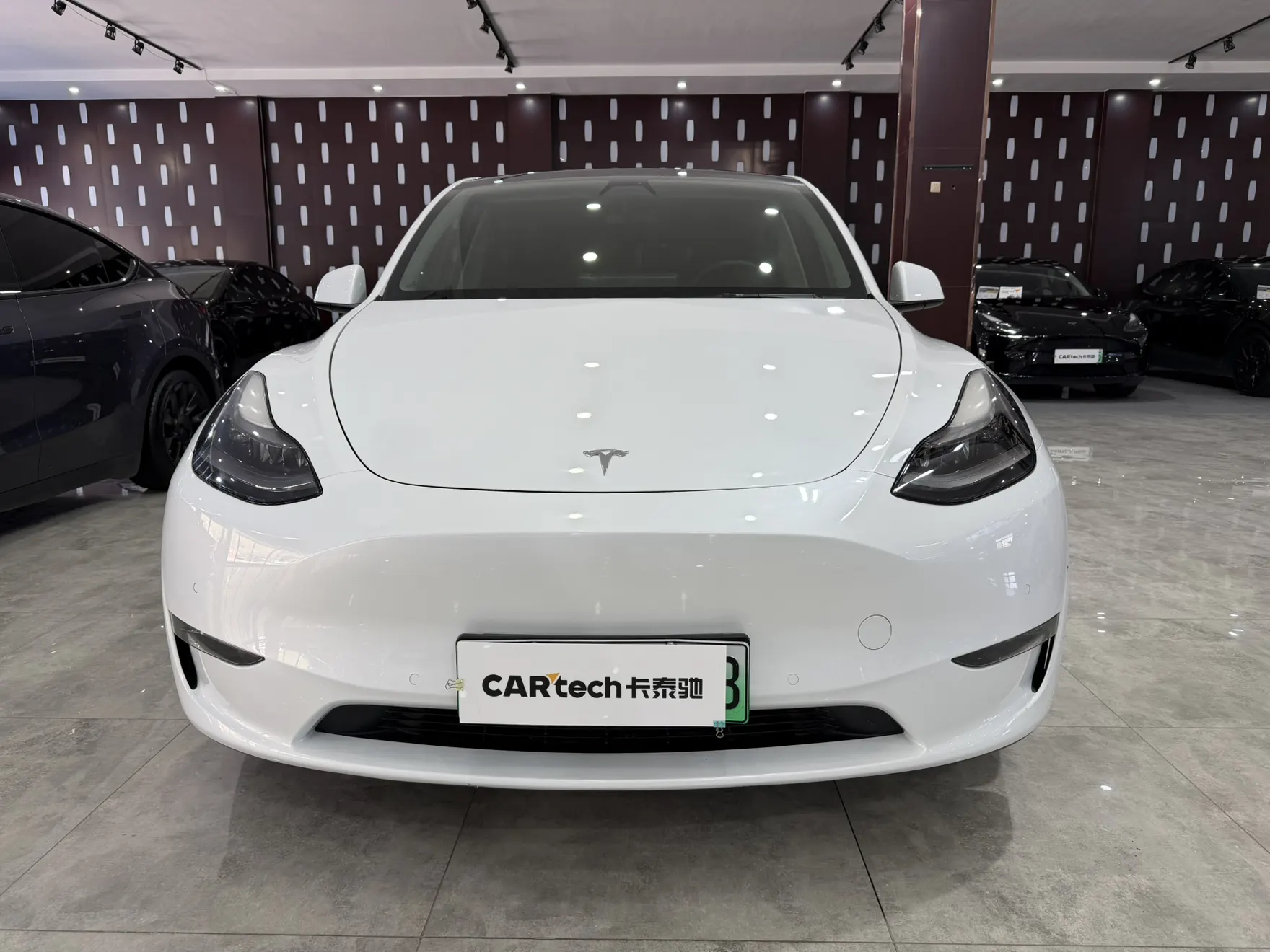 Tesla Model Y, 2021 3