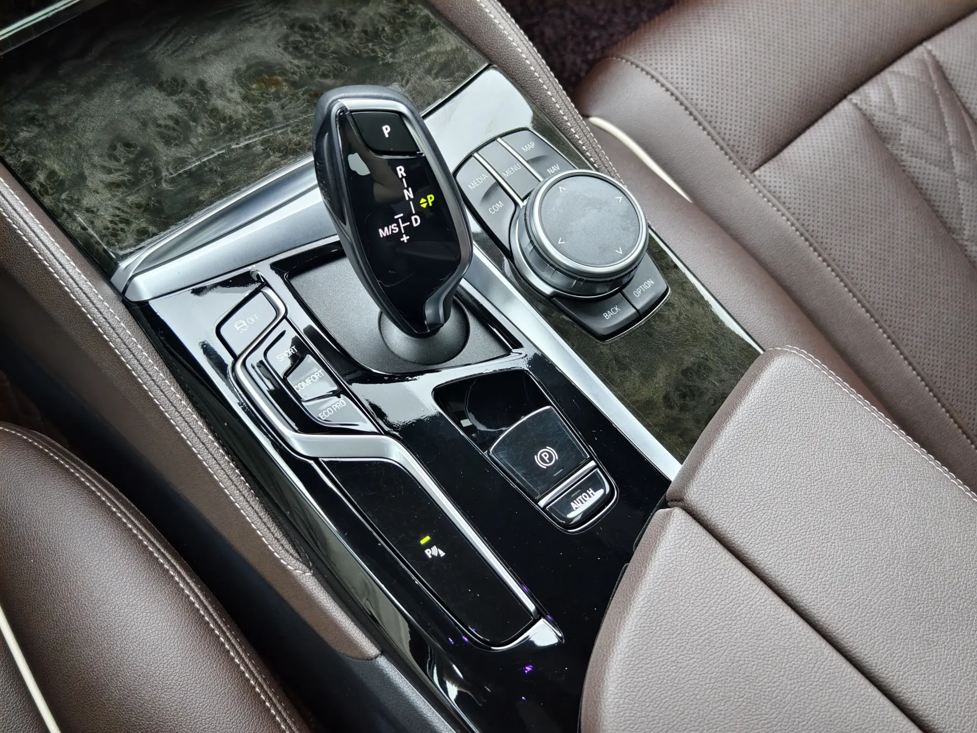 BMW 530Li, 2022 14