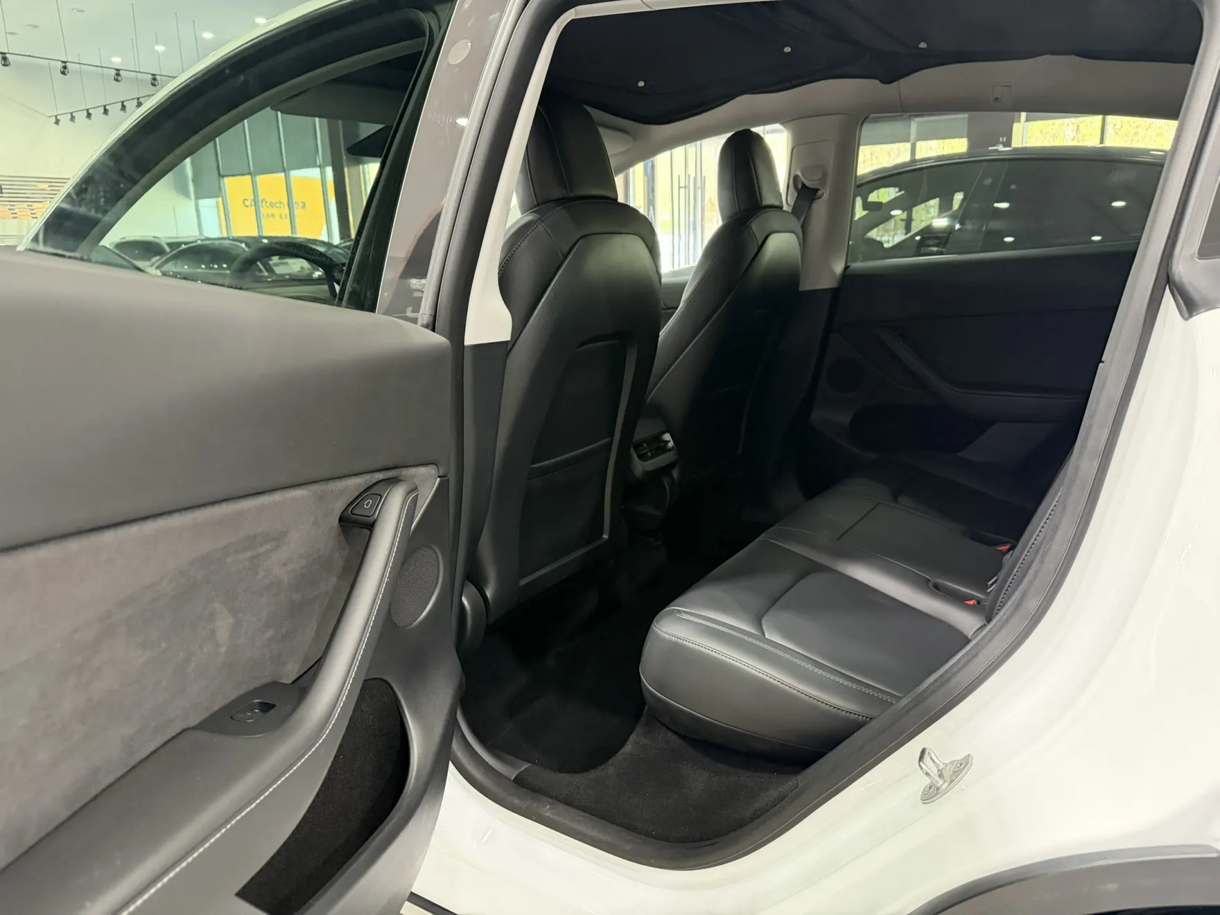 Tesla Model Y, 2021 9
