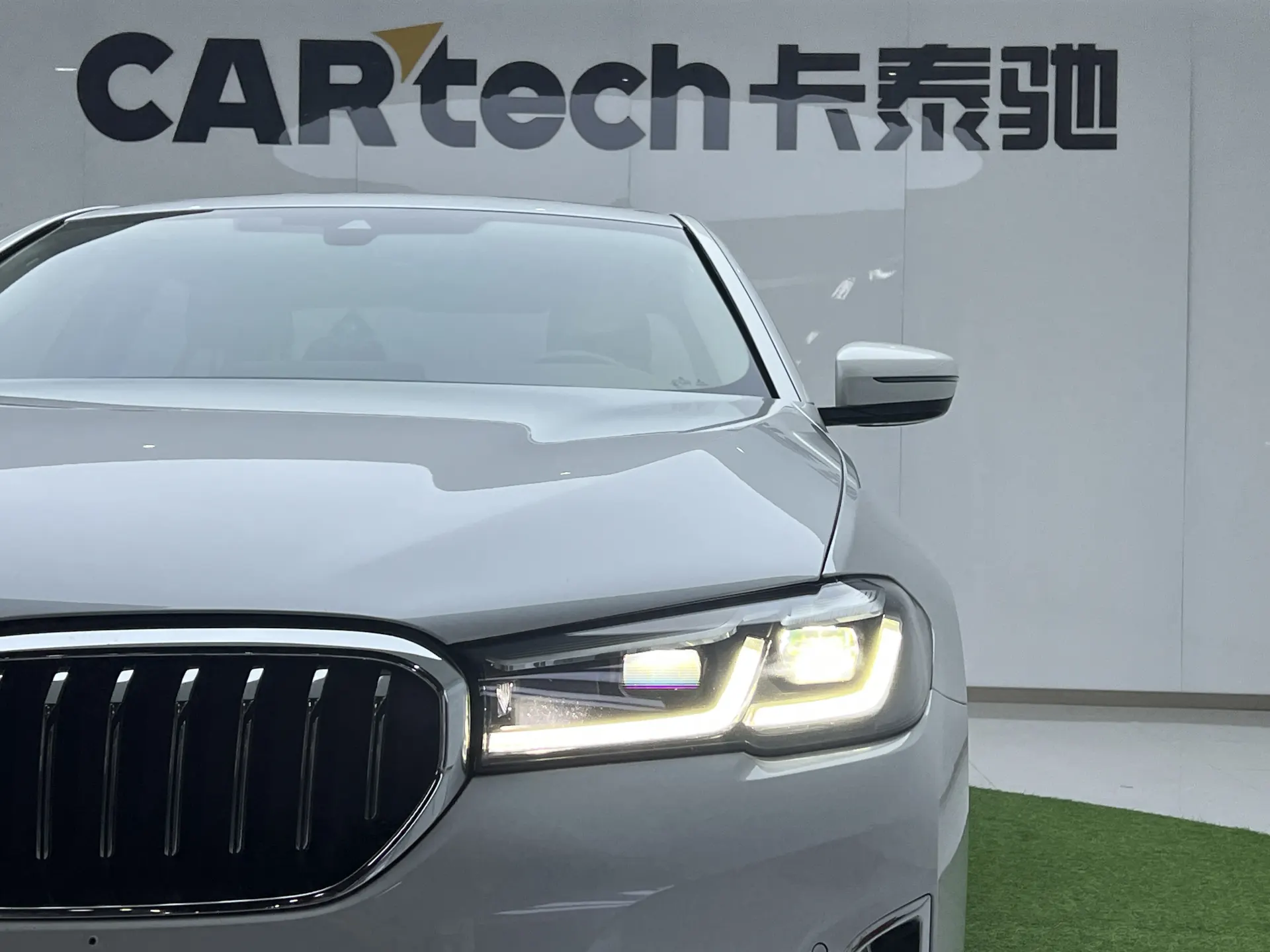 BMW 530Li, 2022 7