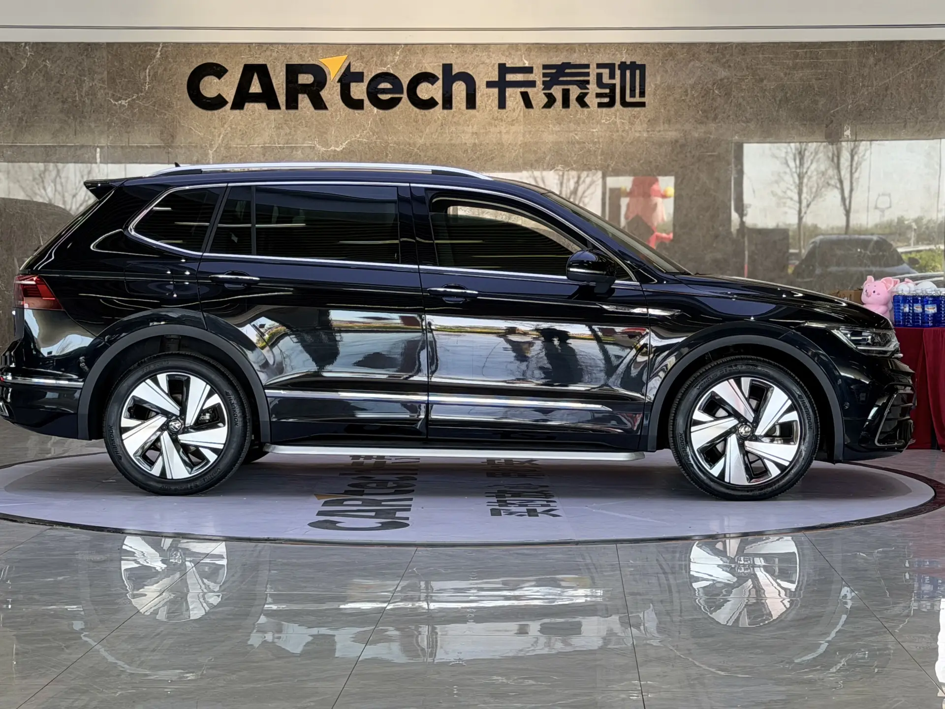 Volkswagen Tiguan L, 2023 4