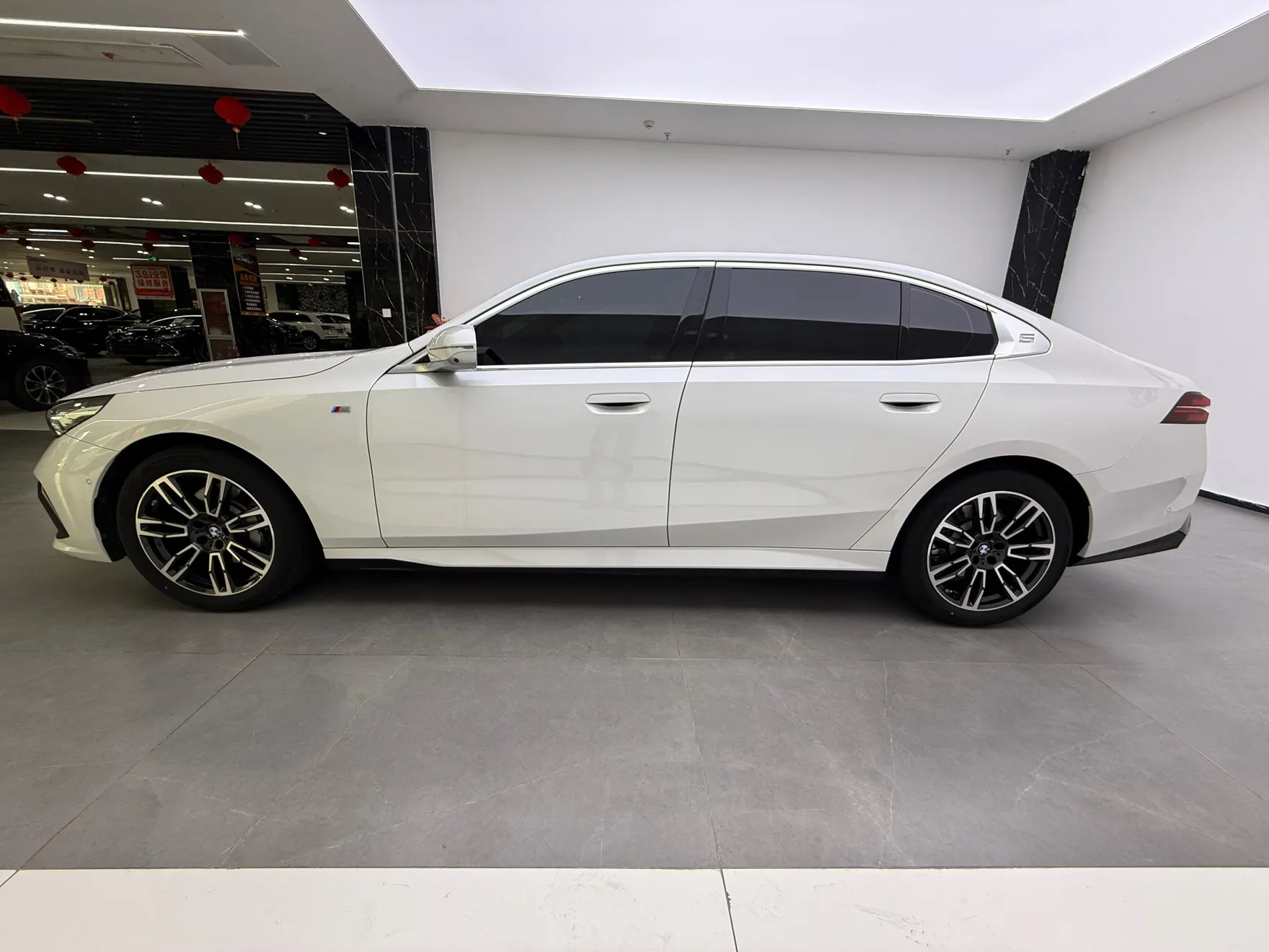 BMW 530Li, 2024 8