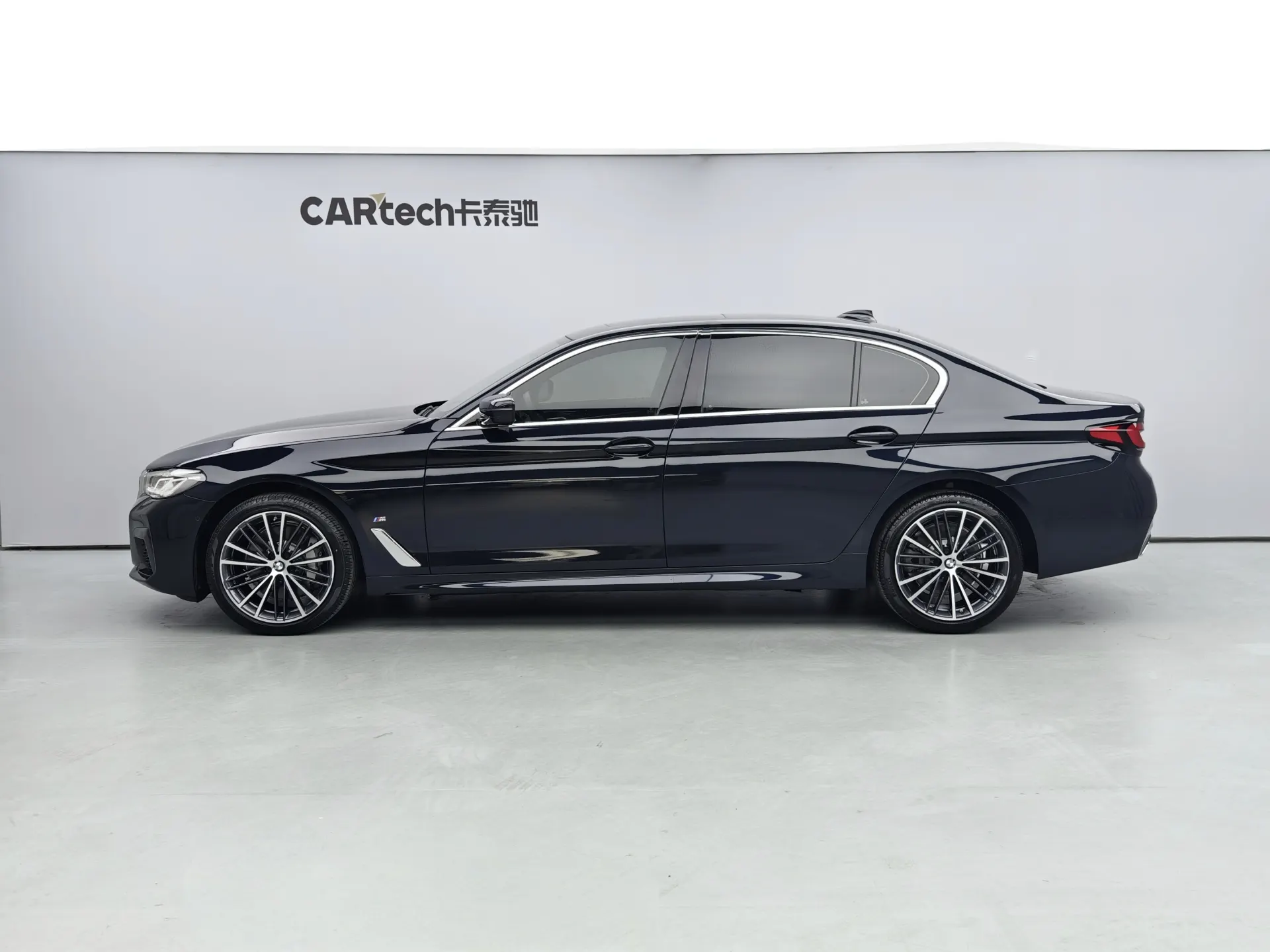 BMW 530Li, 2022 все фото