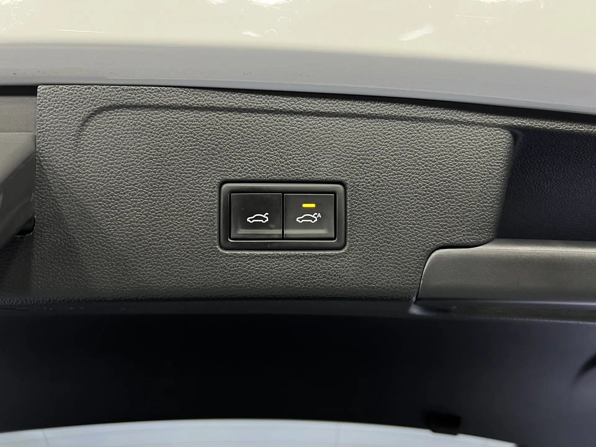 Volkswagen Teramont X, 2020 17