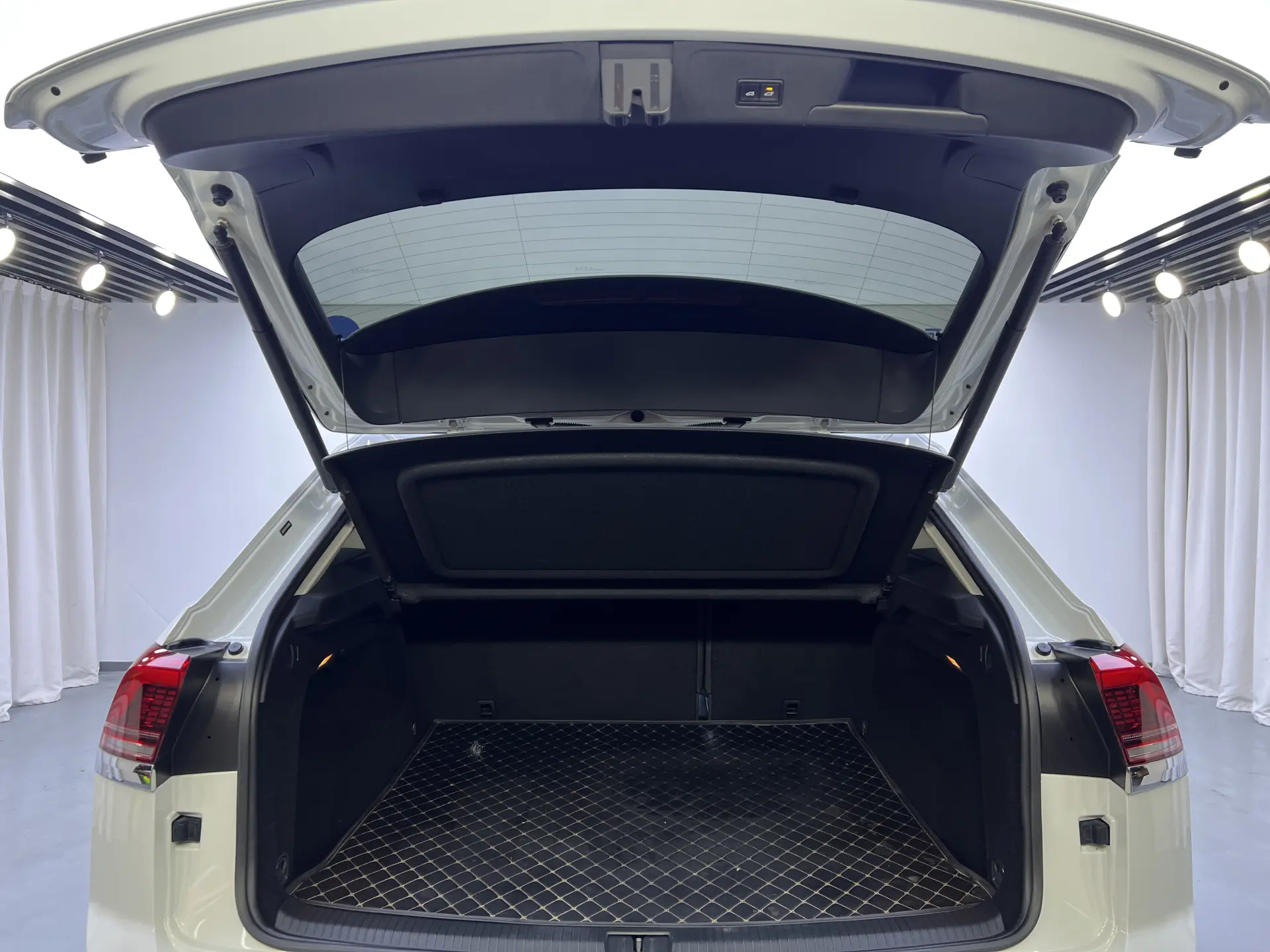 Volkswagen Teramont X