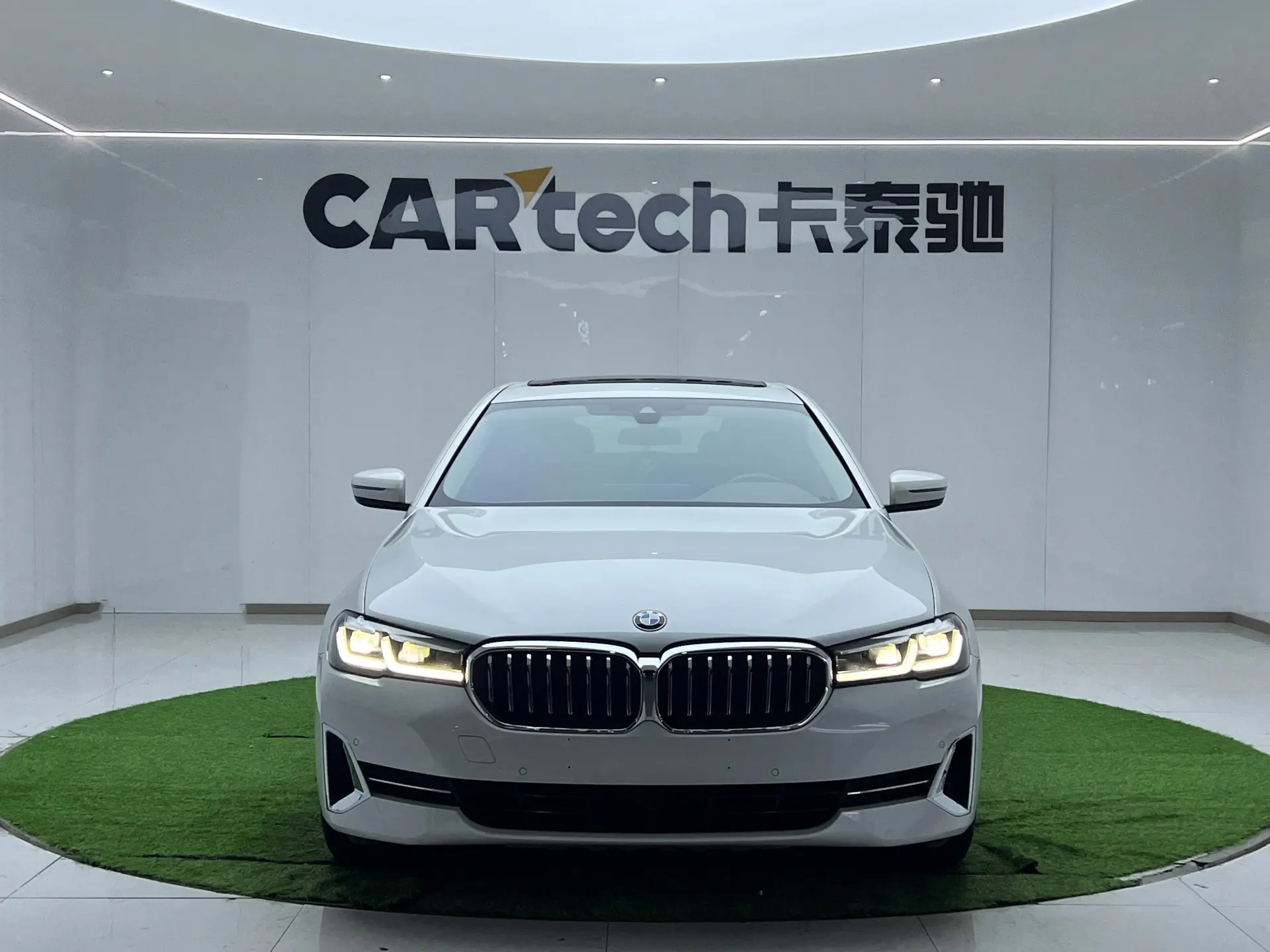 BMW 530Li, 2022 32