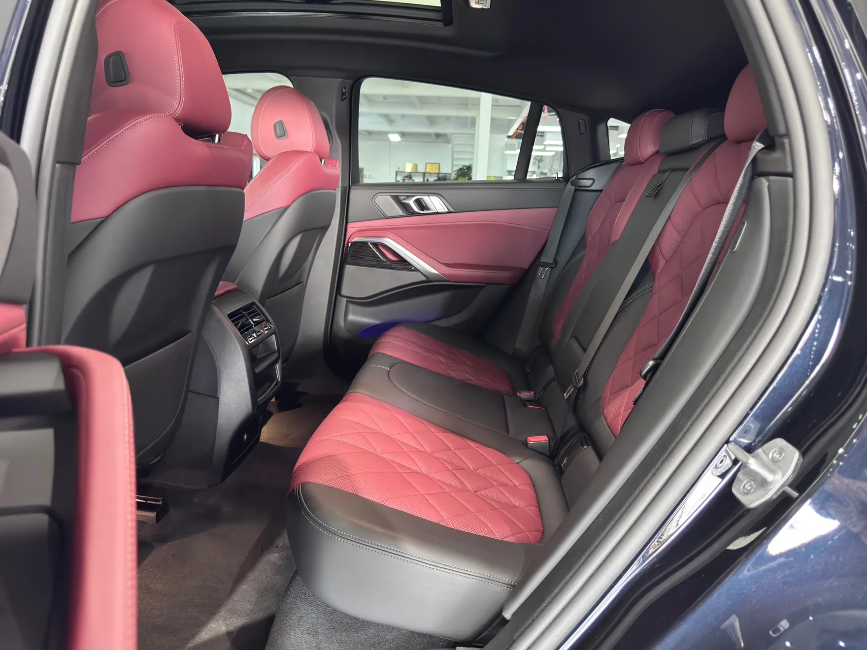 BMW X6, 2025 24