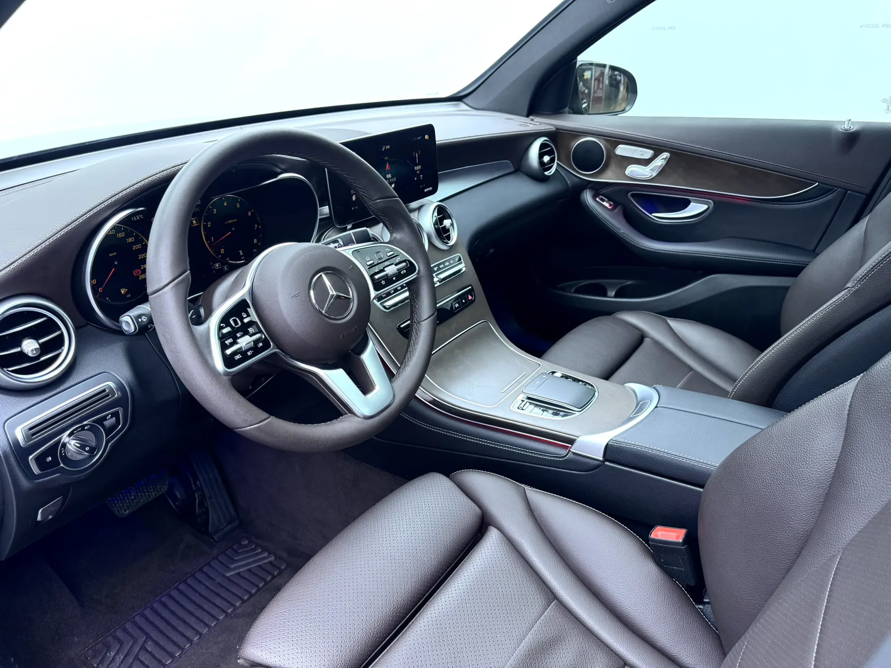 Mercedes-Benz GLC 260 L, 2020 23