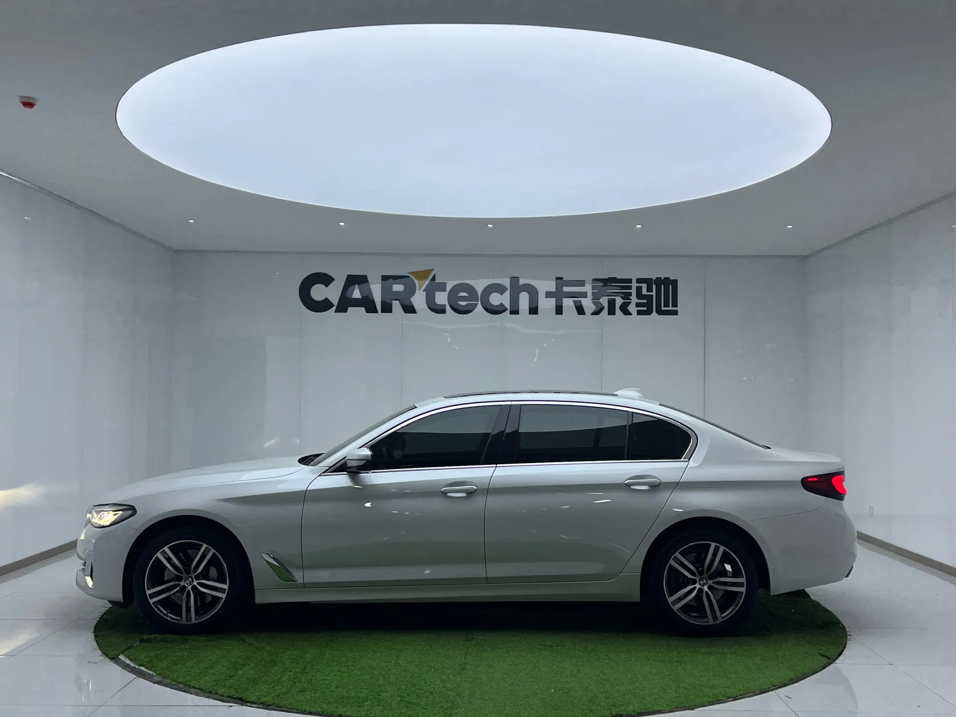 BMW 530Li, 2022 33