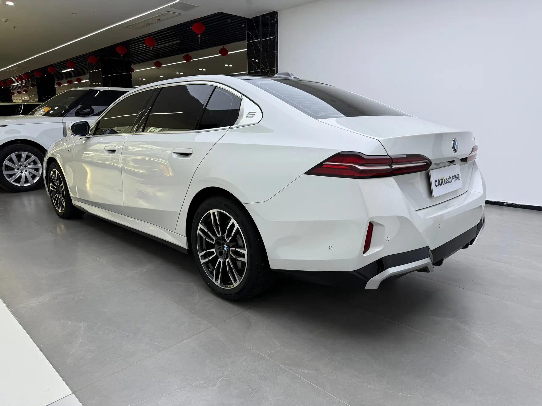 BMW 530Li, 2024 7