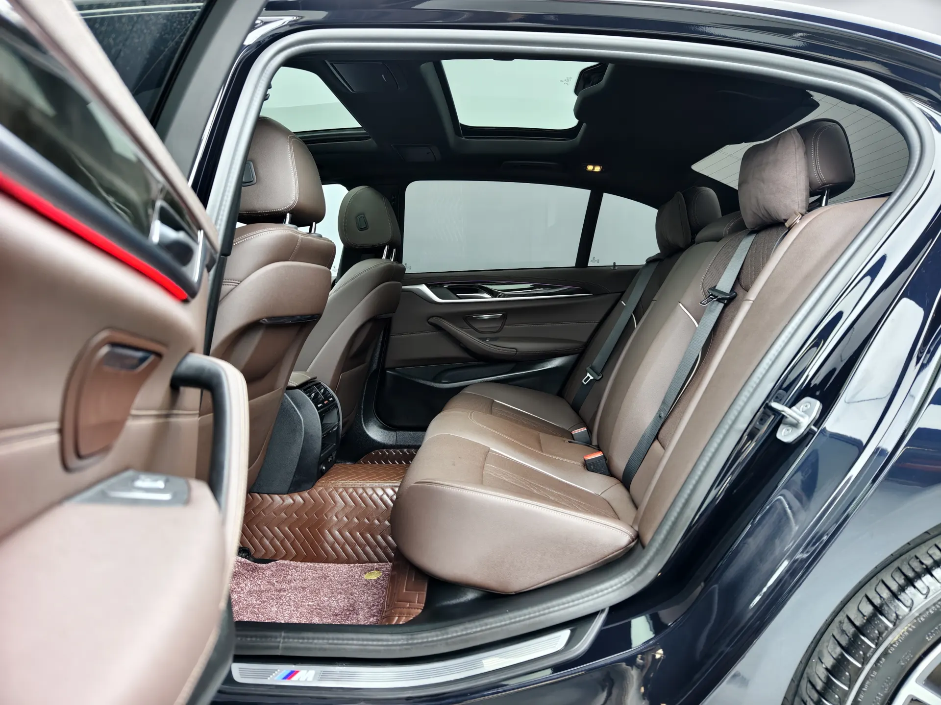 BMW 530Li, 2022 13