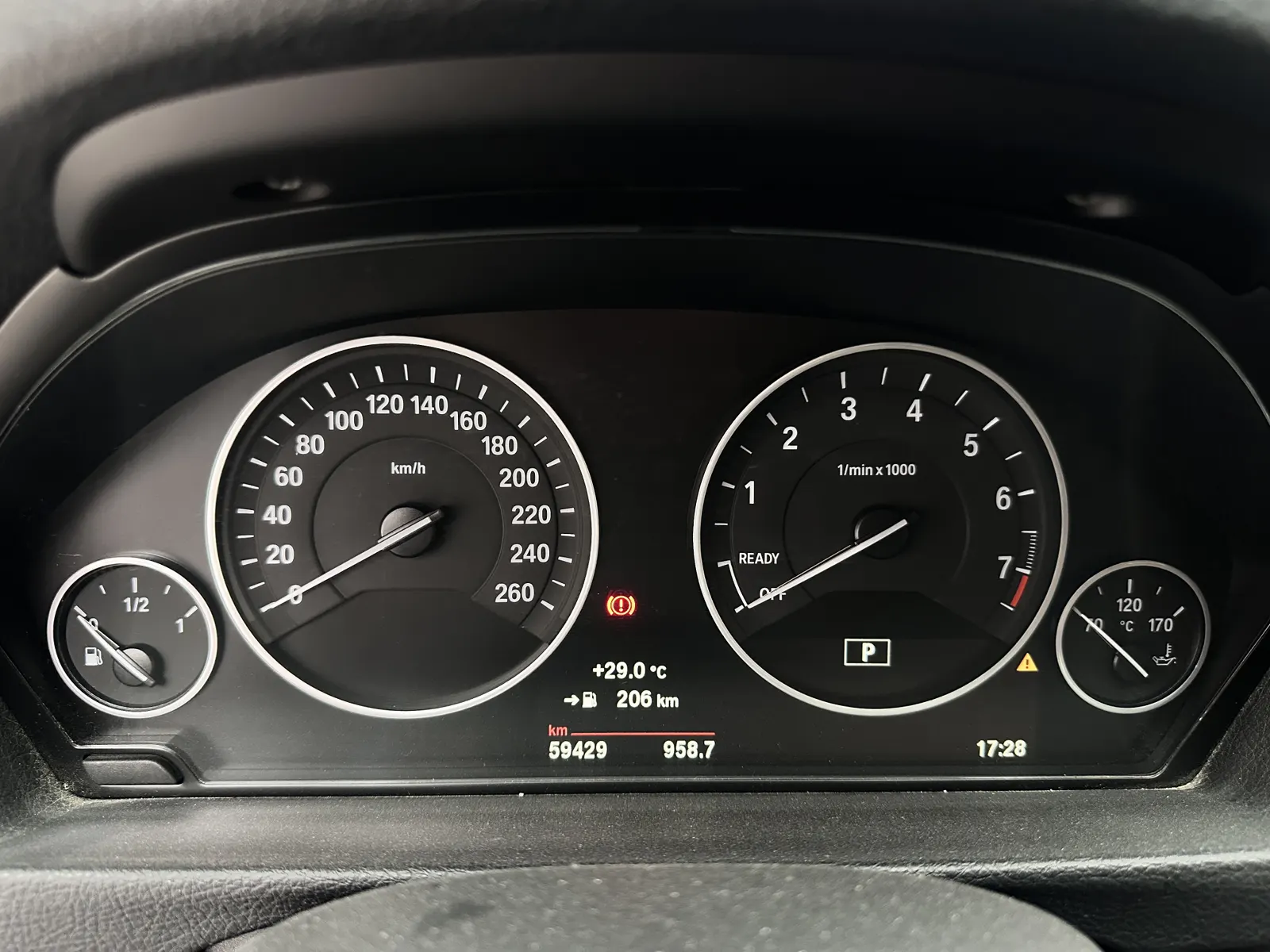 BMW 320Li, 2019 14