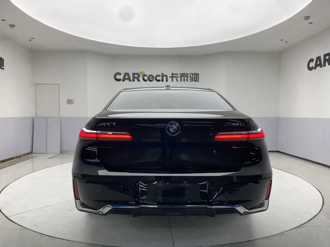 BMW 735Li, 2024 12