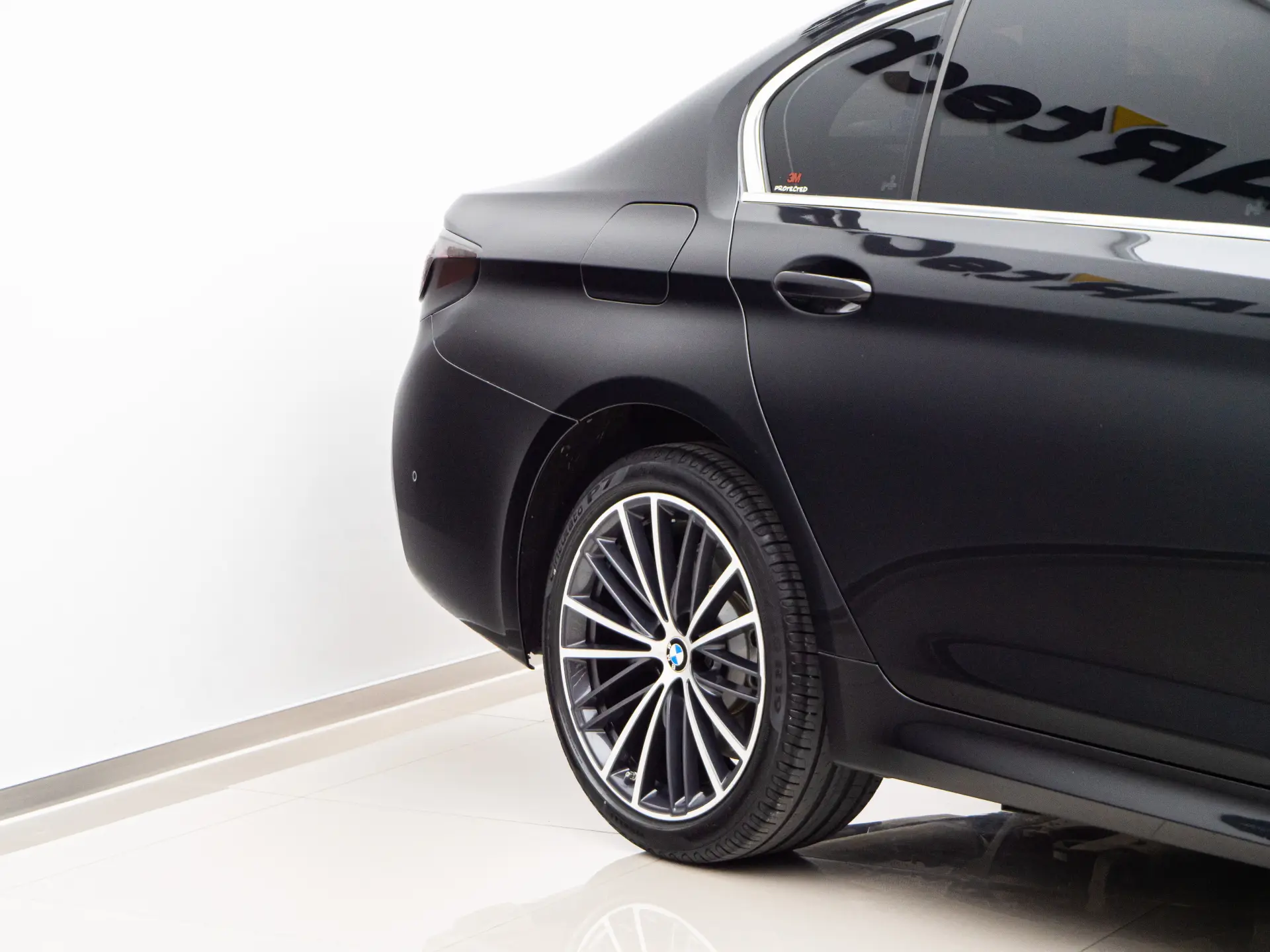 BMW 530Li, 2023 12