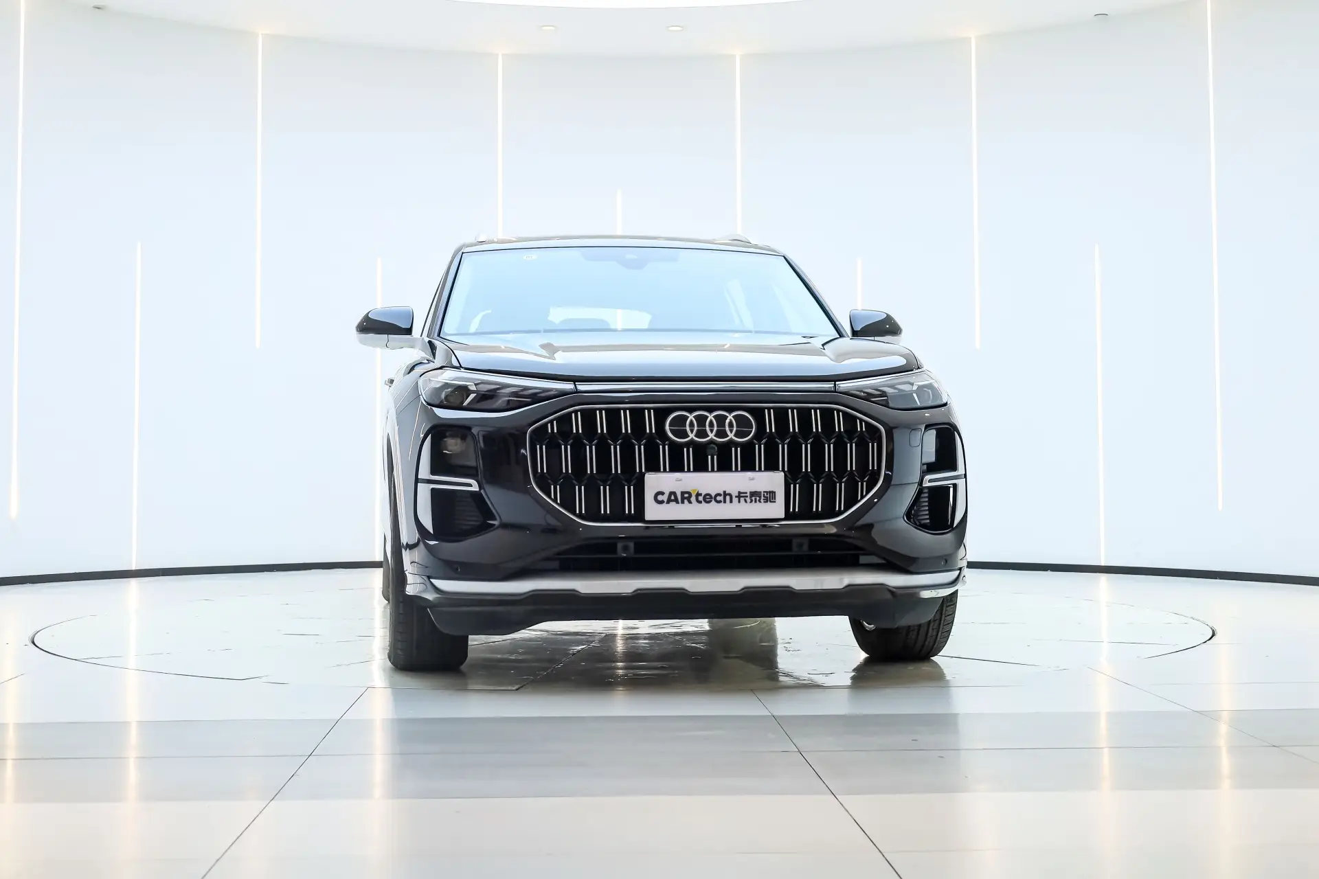 Audi Q6 40 TFSI, 2024 3