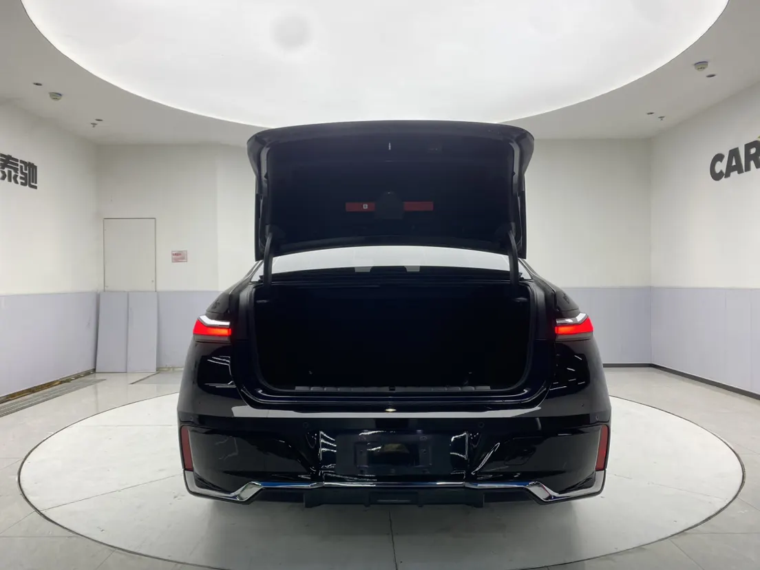 BMW 735Li, 2024 6