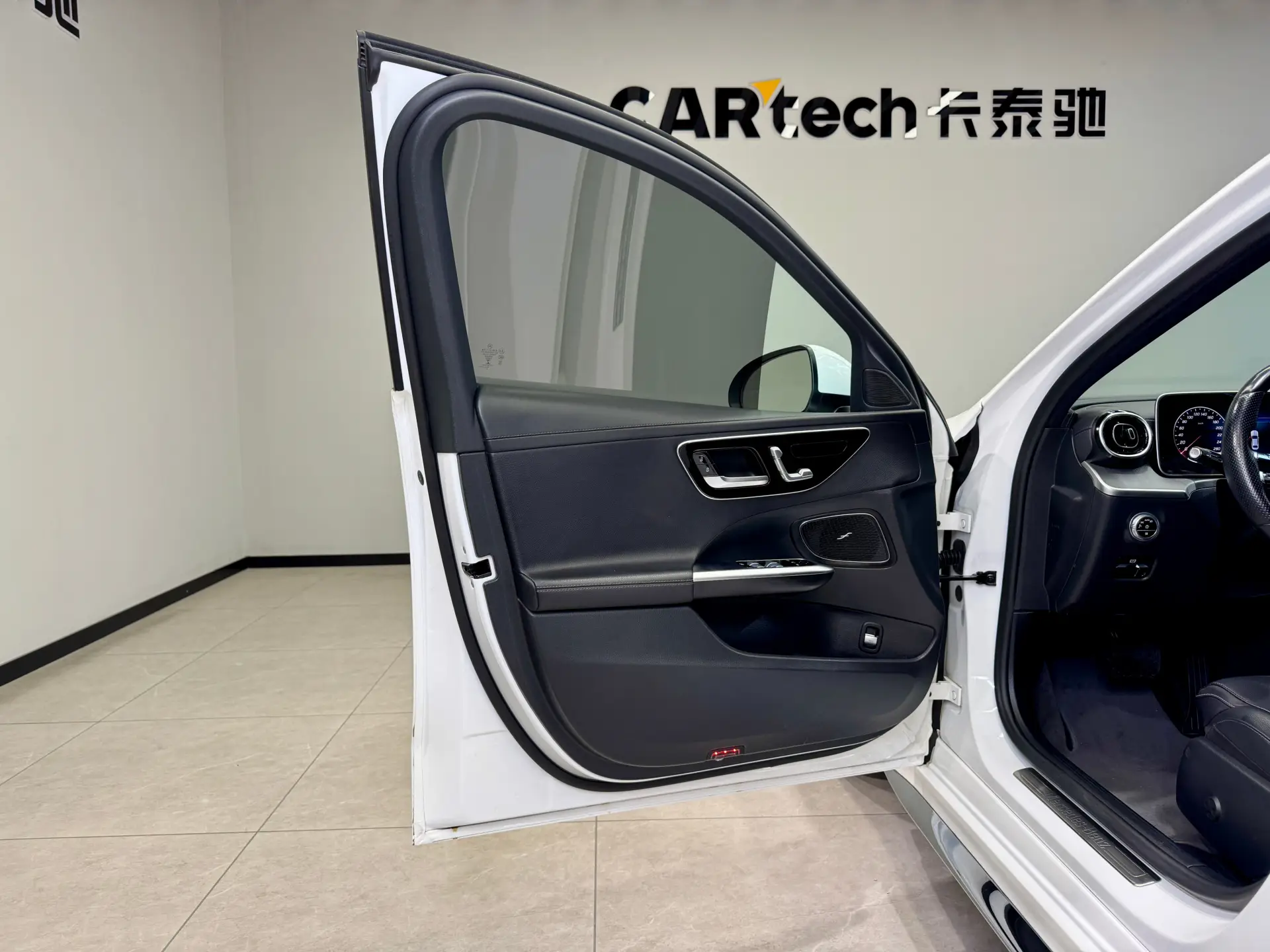Mercedes-Benz C 200 L, 2022 8