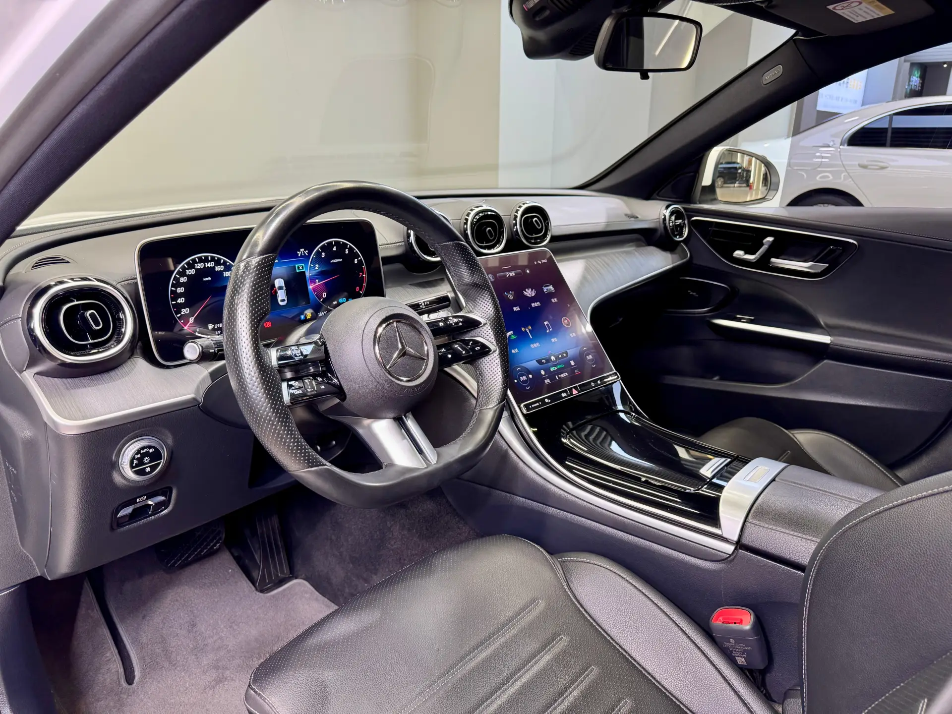 Mercedes-Benz C 200 L, 2022 10