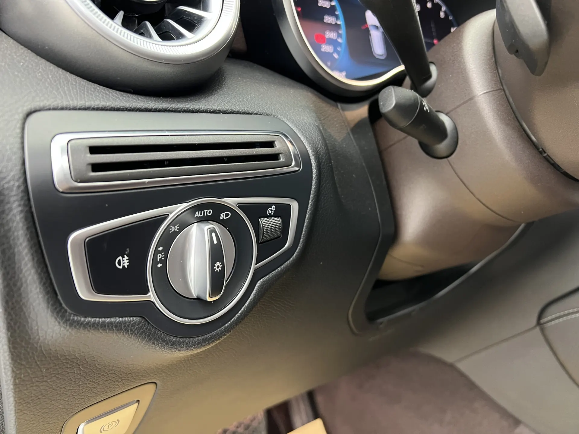 Mercedes-Benz GLC 300 L, 2020 25
