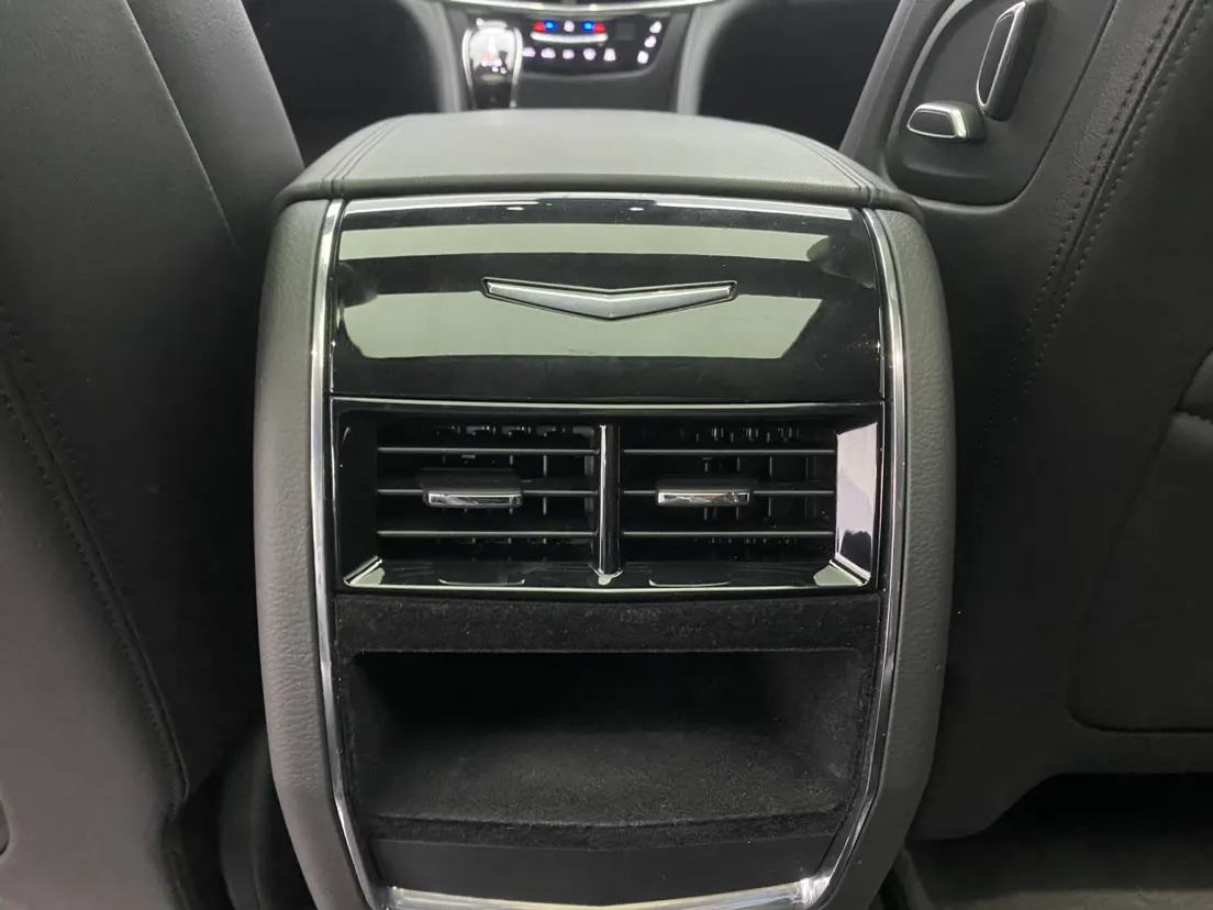Cadillac CT6, 2023 28