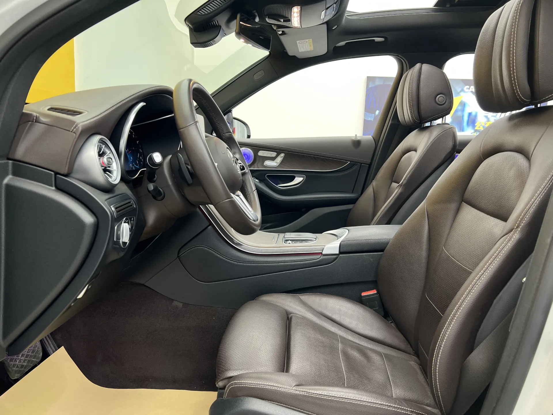 Mercedes-Benz GLC 300 L, 2020 18
