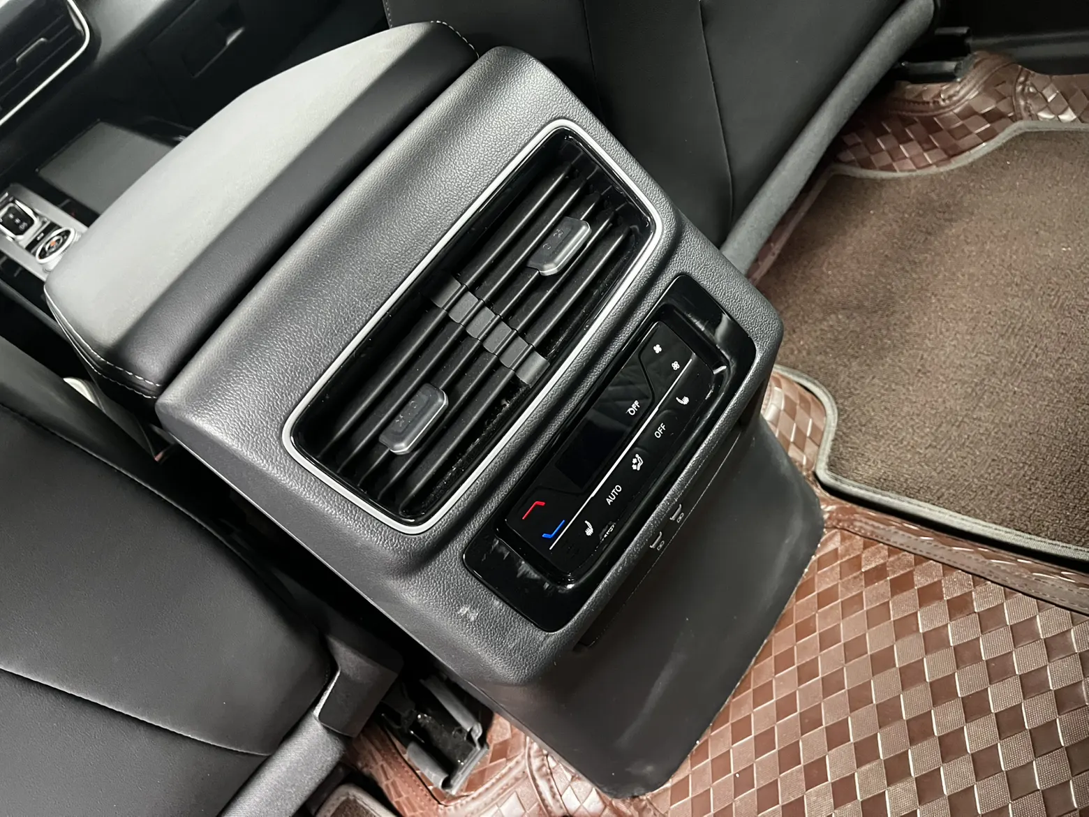 Volkswagen Talagon, 2023 13